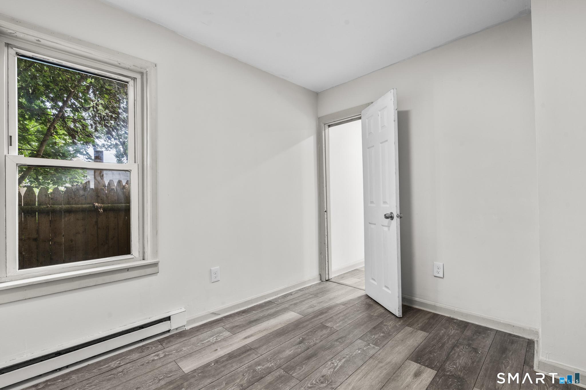 136 Franklin Street photo 20
