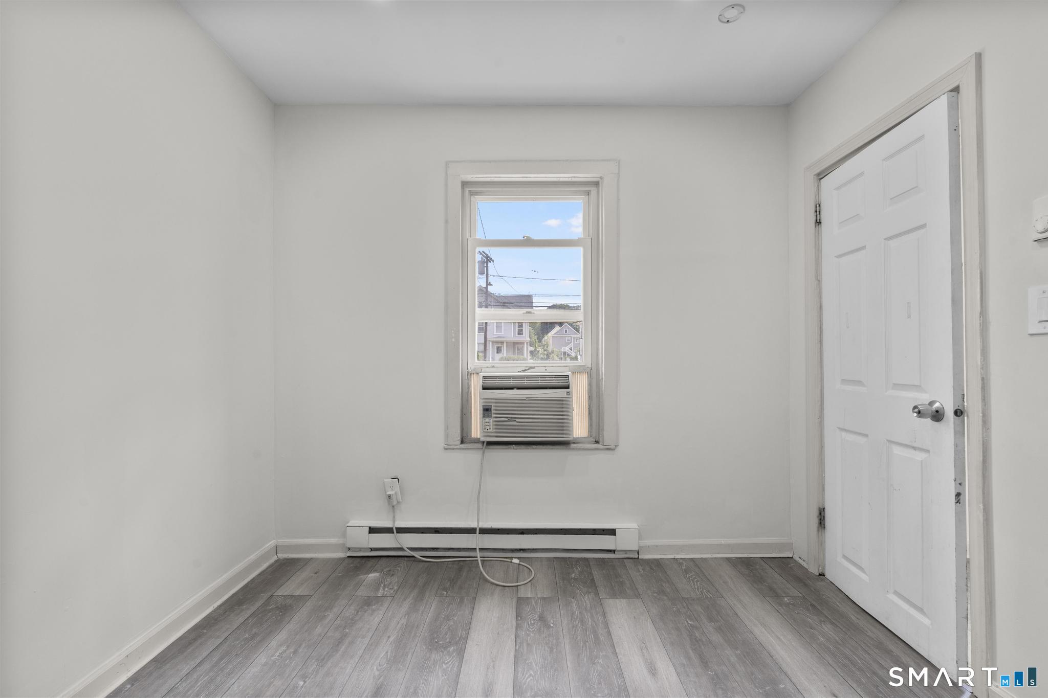136 Franklin Street photo 23