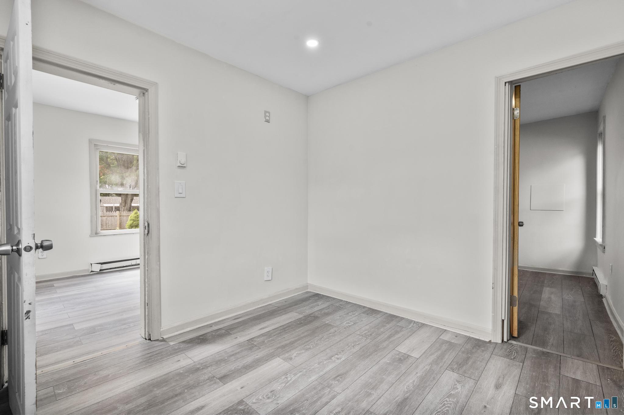136 Franklin Street photo 24