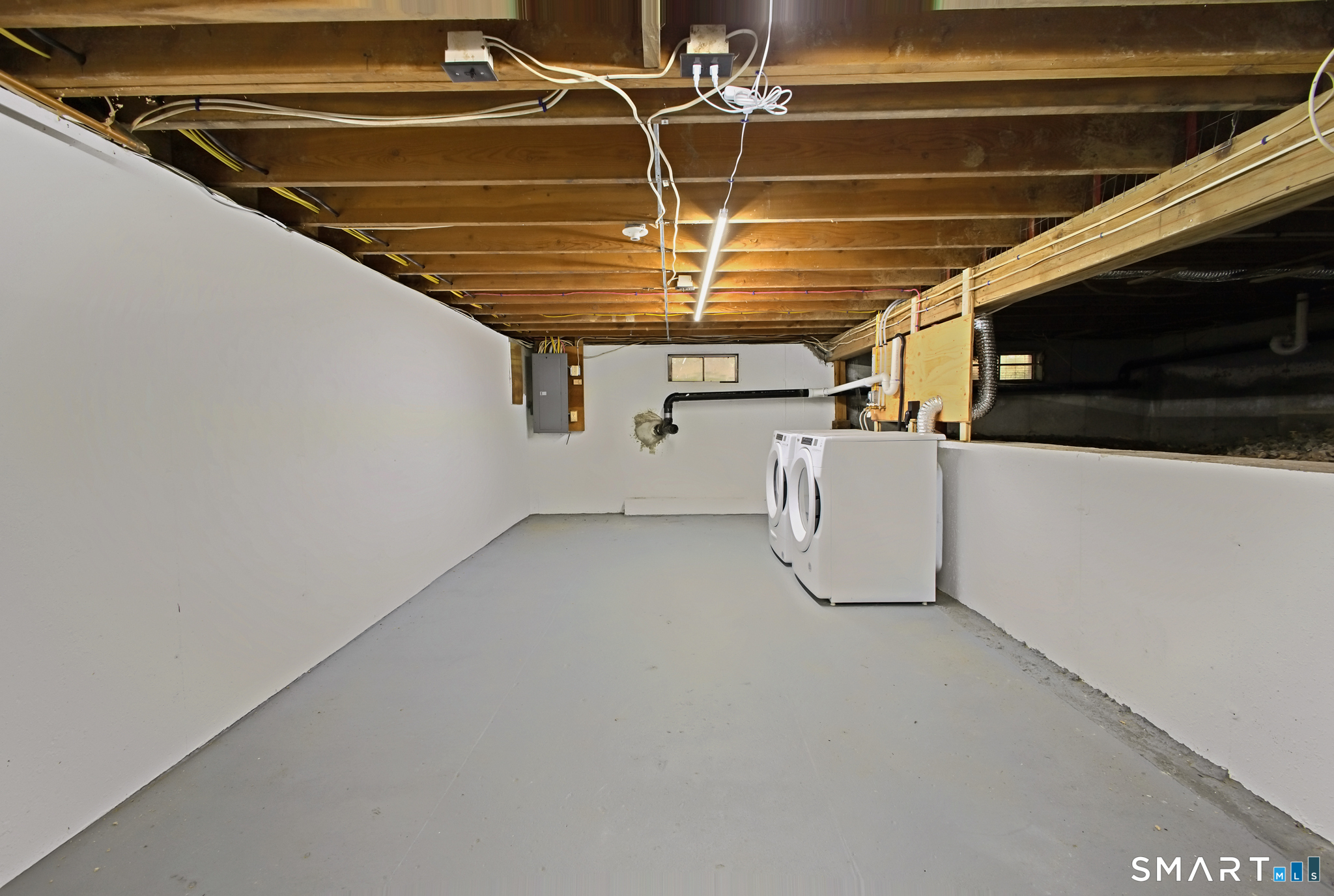 235 New Road photo 33