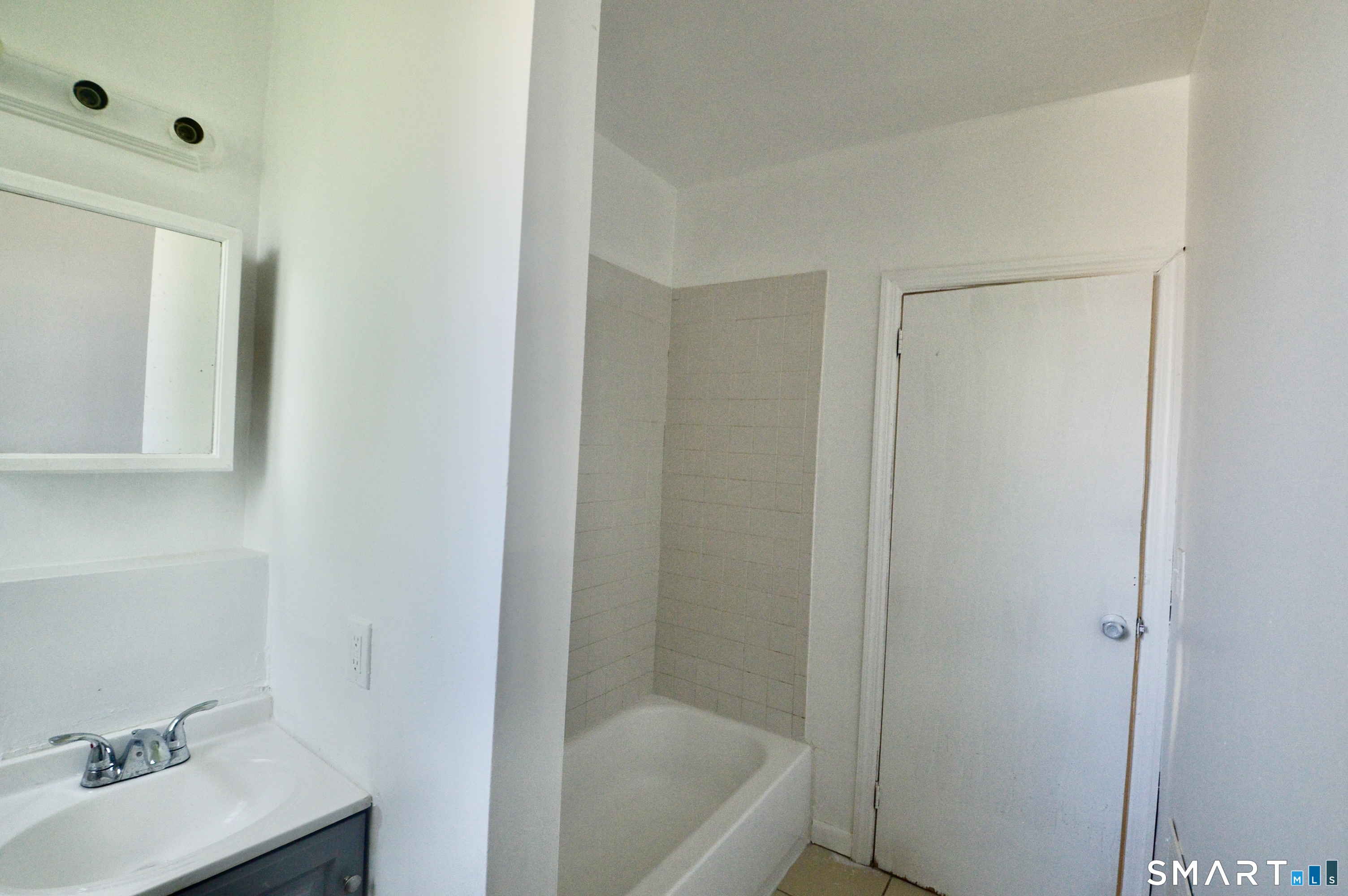270 East Avenue photo 13