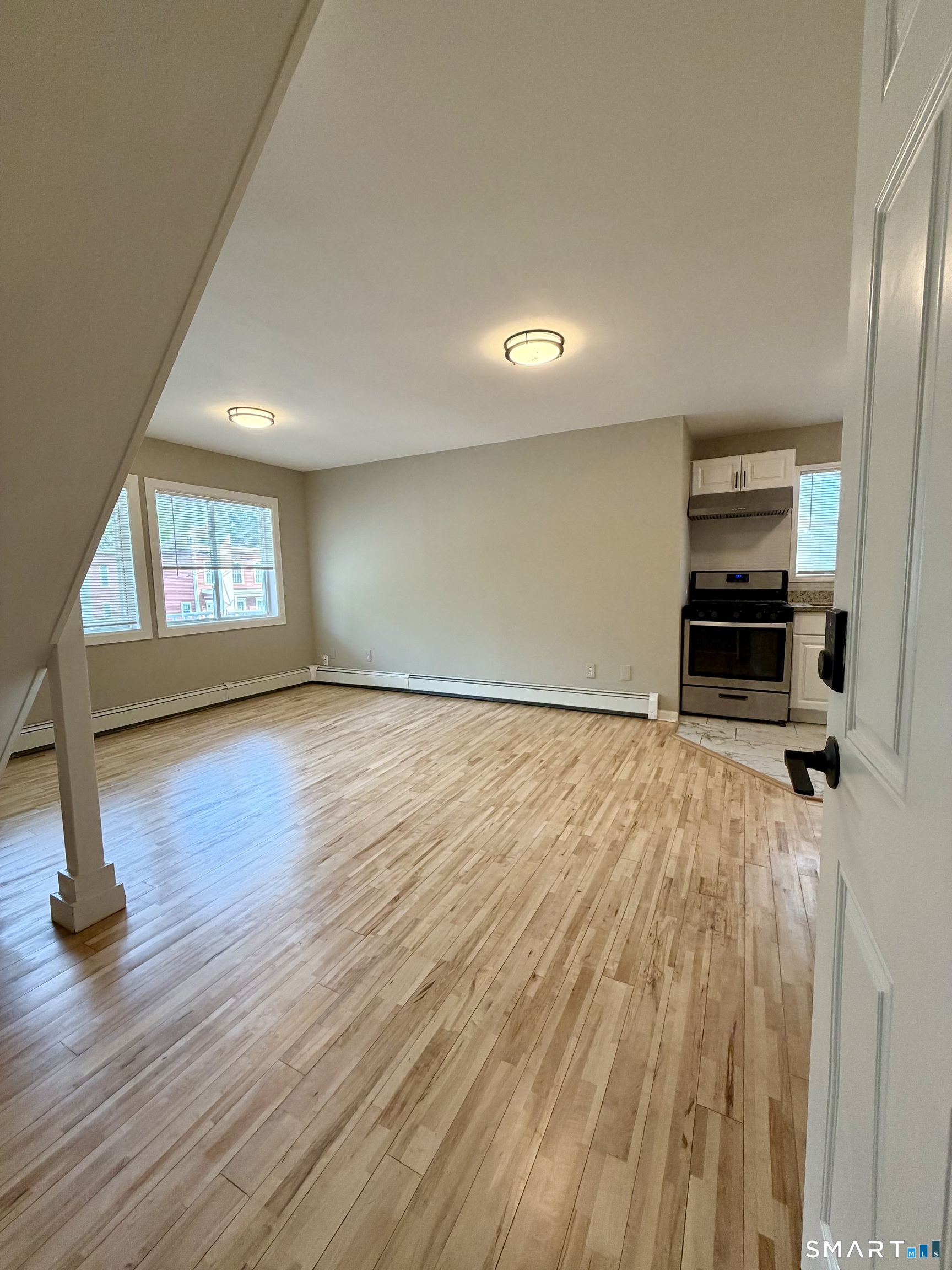550 Winchester Avenue Unit #2 photo 4