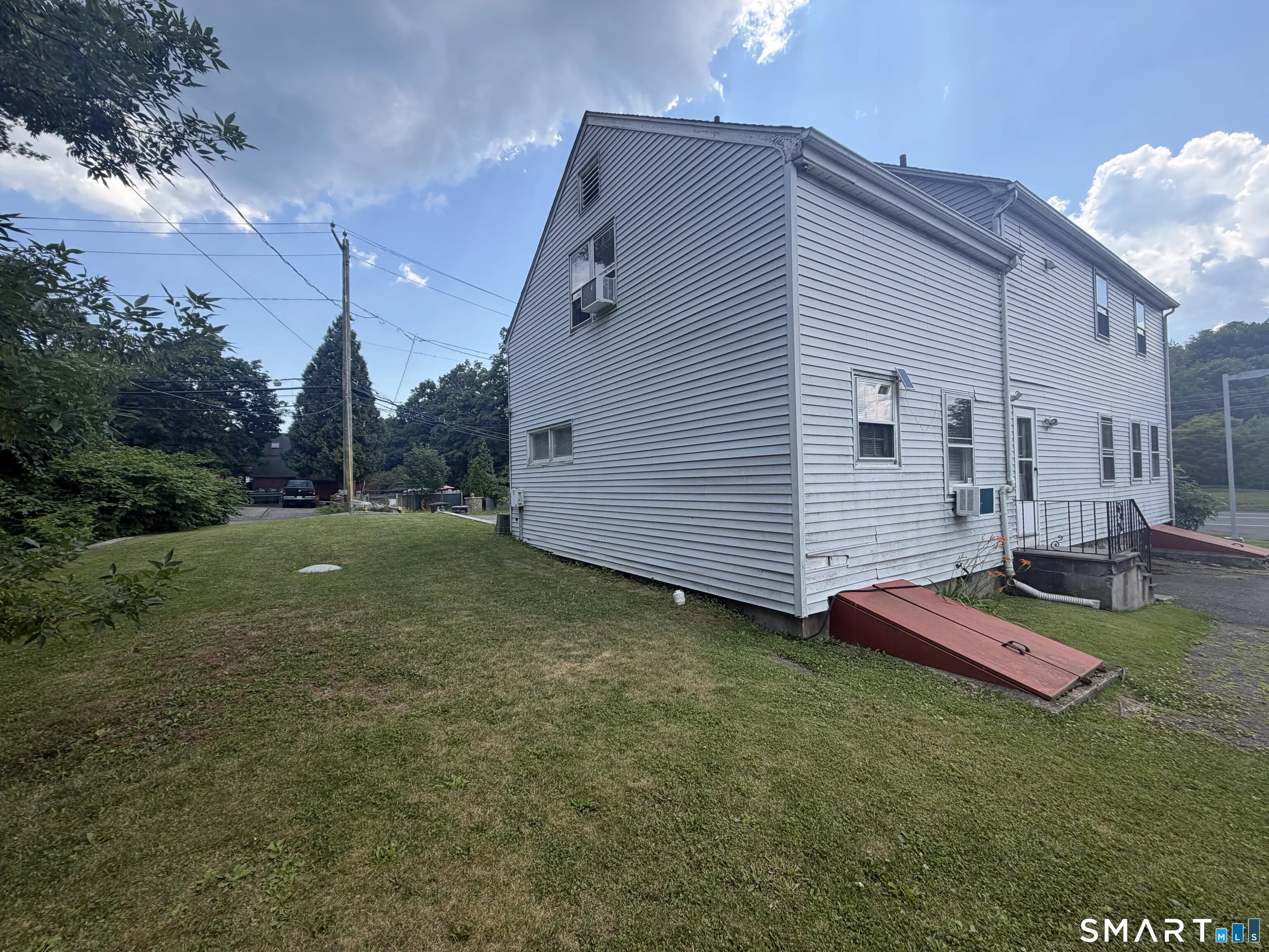 17 Erskine Road, Stamford, Connecticut photo 3