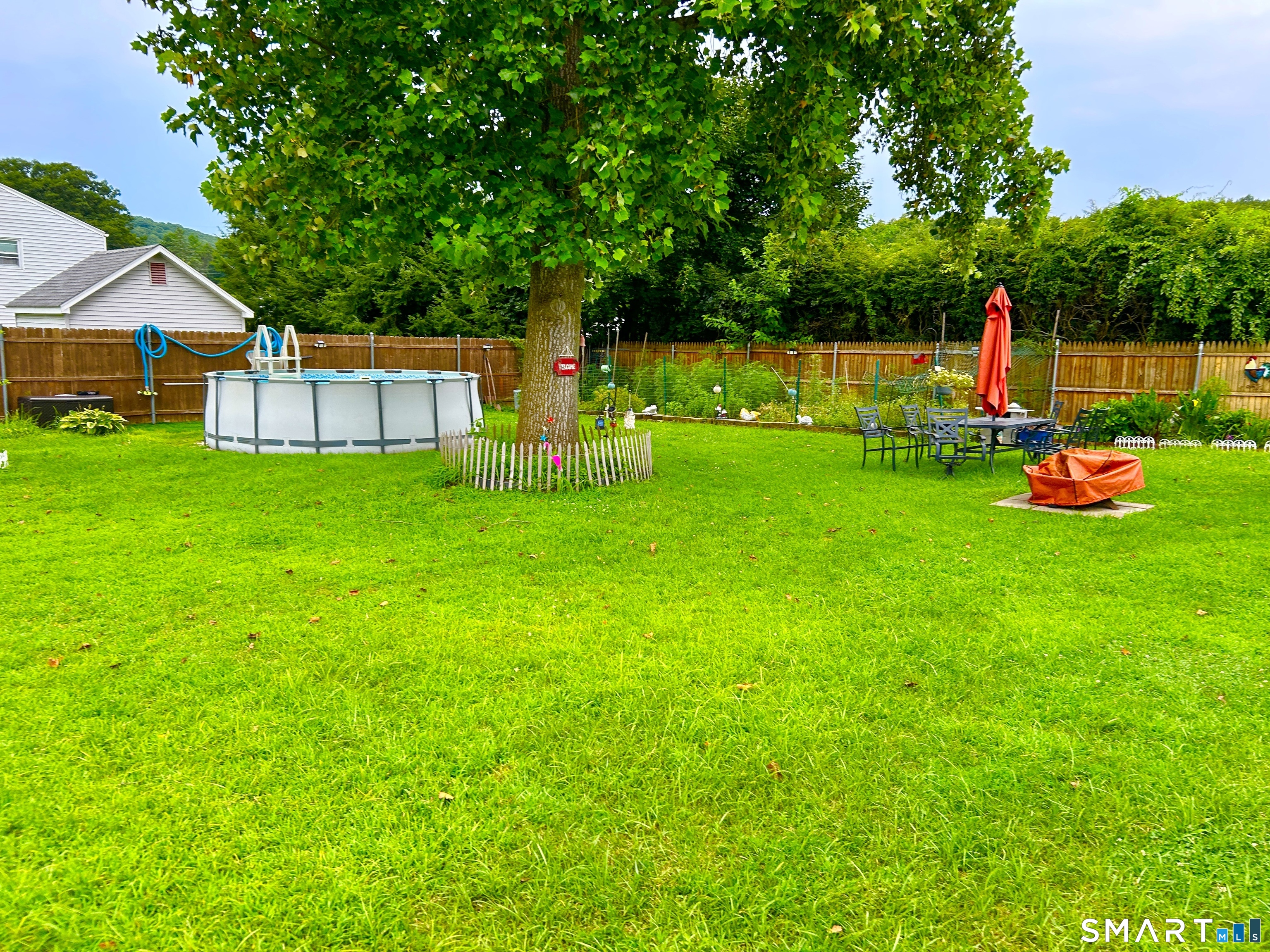 13 Hemlock Drive photo 34