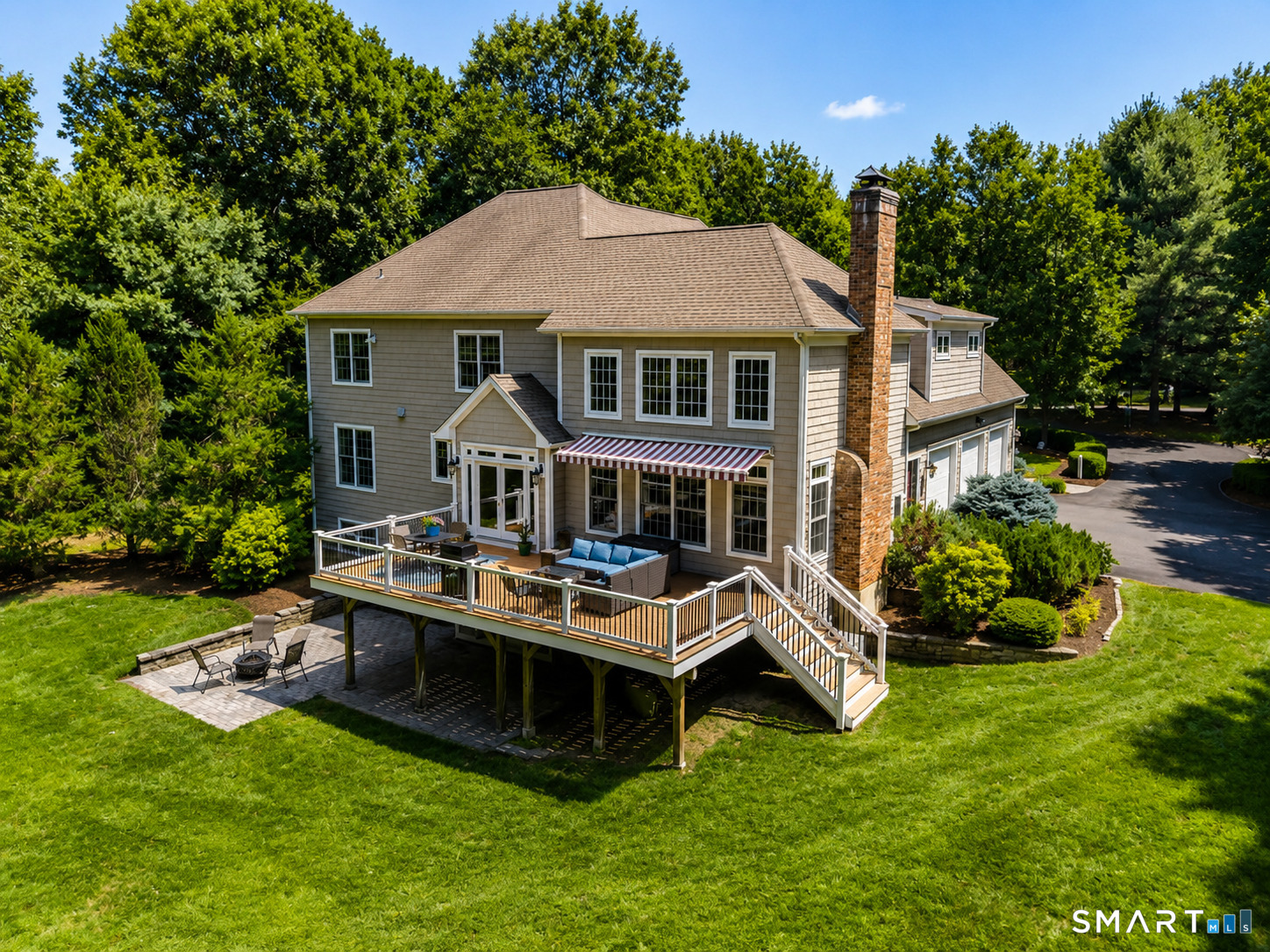 56 Fox Meadow photo 2
