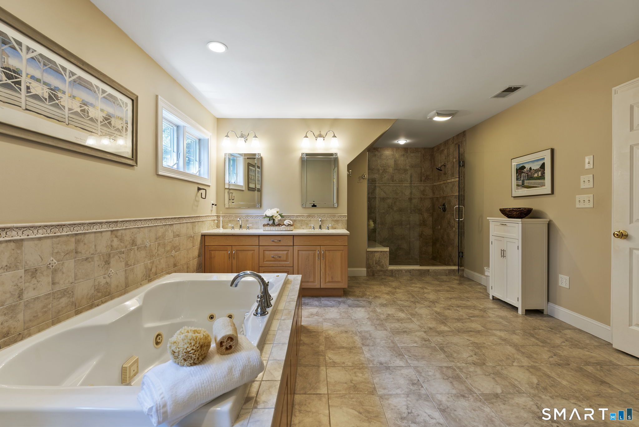 56 Fox Meadow photo 22