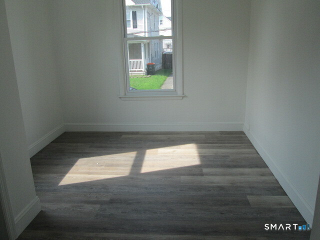 16 Winthrop Street photo 5