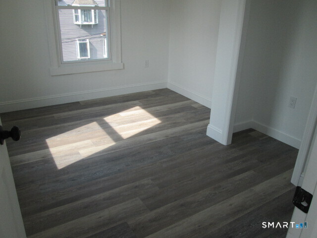 16 Winthrop Street photo 6