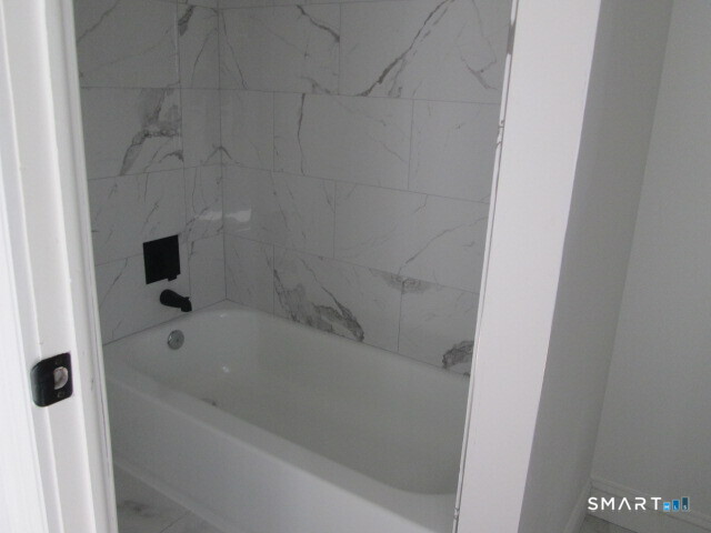 16 Winthrop Street photo 9