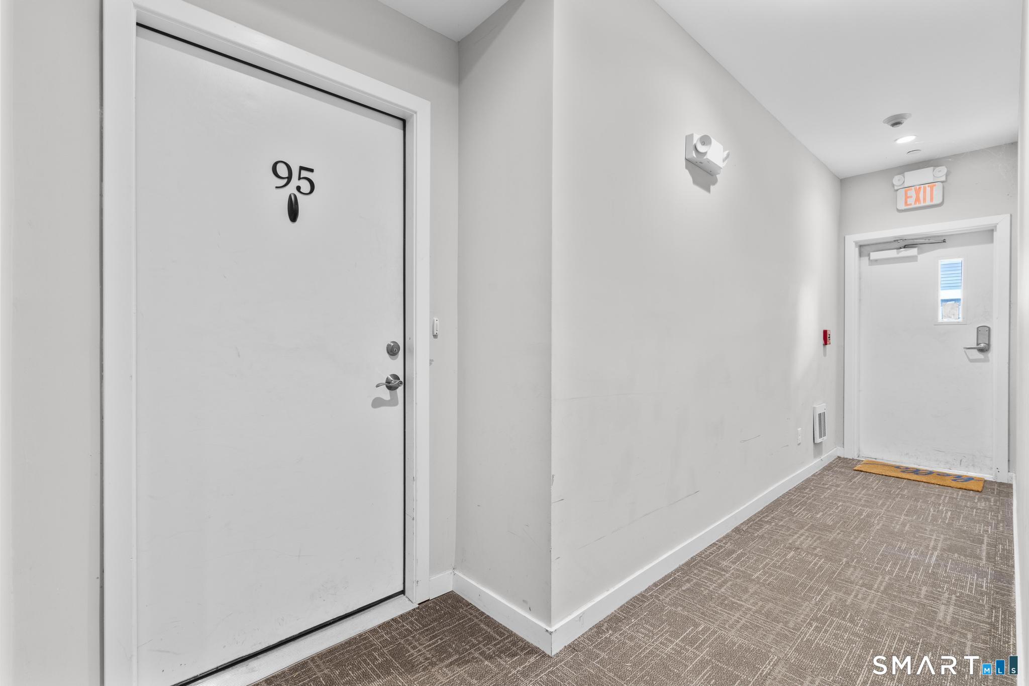 95 Harbour Close  Unit #95 photo 32