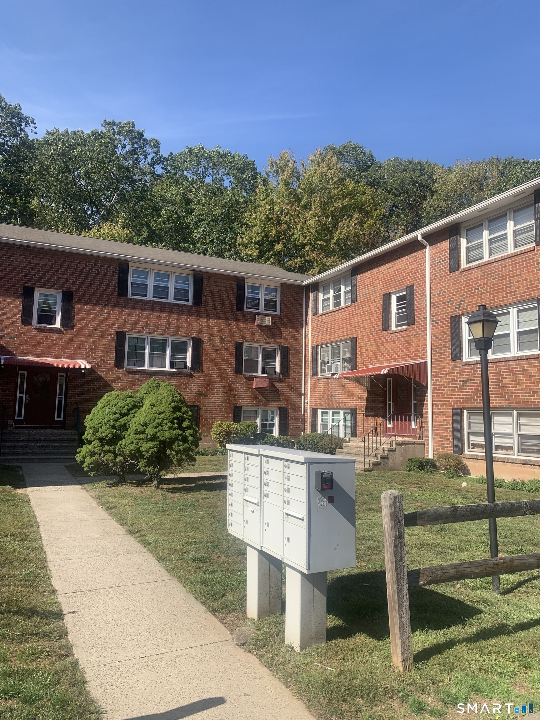 56 Oakwoods Lane  Unit #F photo 8