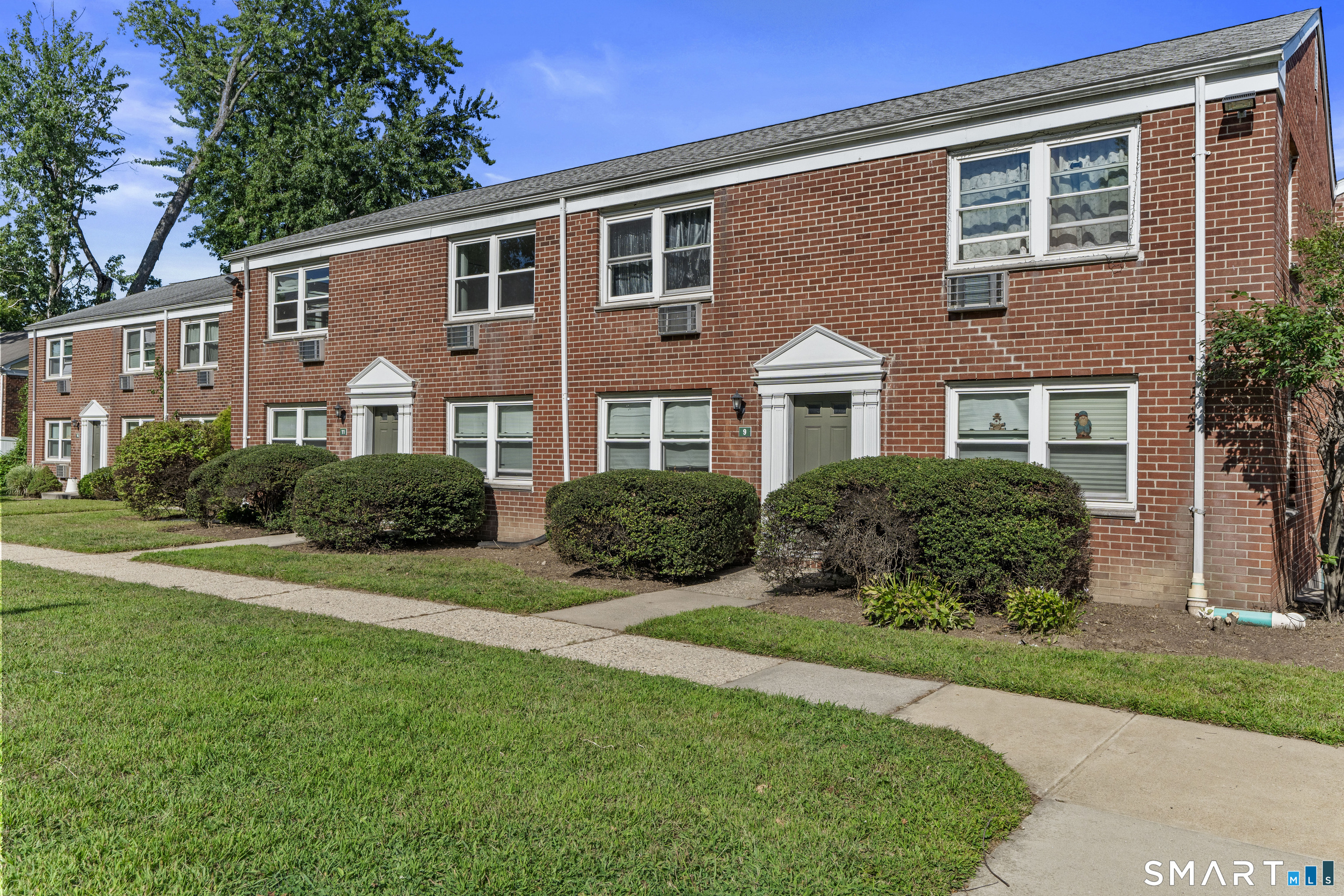 8 Hamilton Court Unit #D photo 14