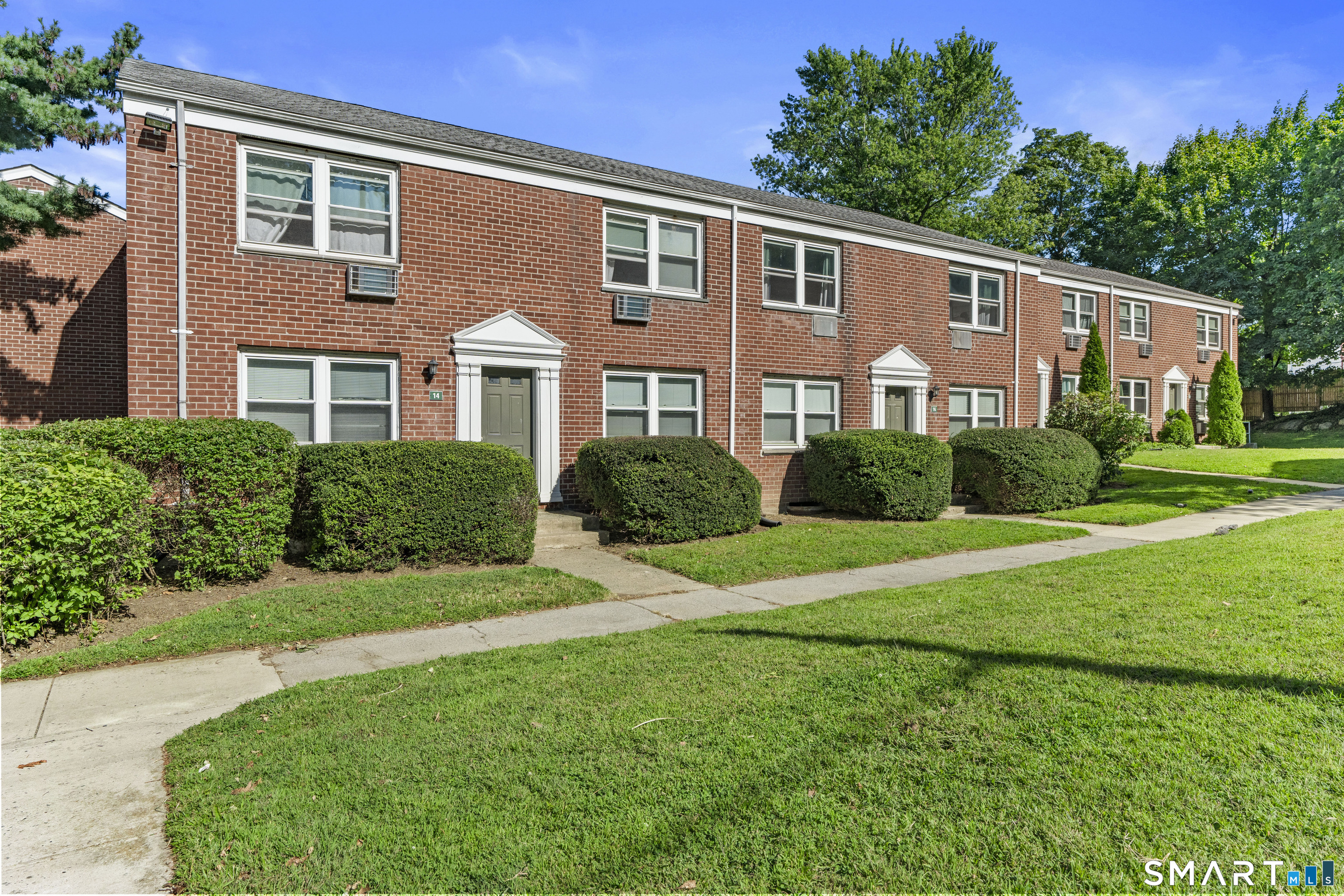 8 Hamilton Court Unit #D photo 18