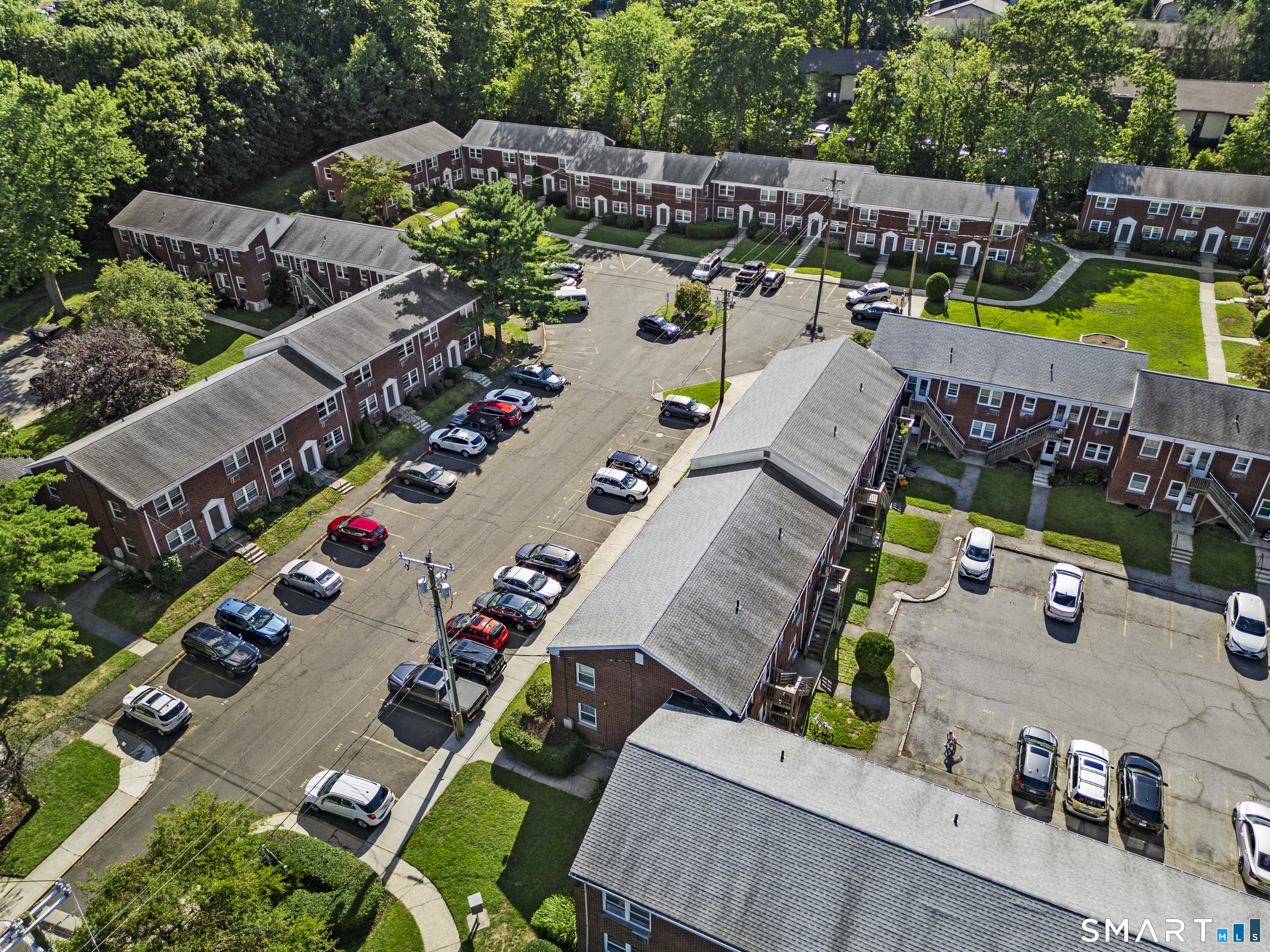 8 Hamilton Court Unit #D photo 23
