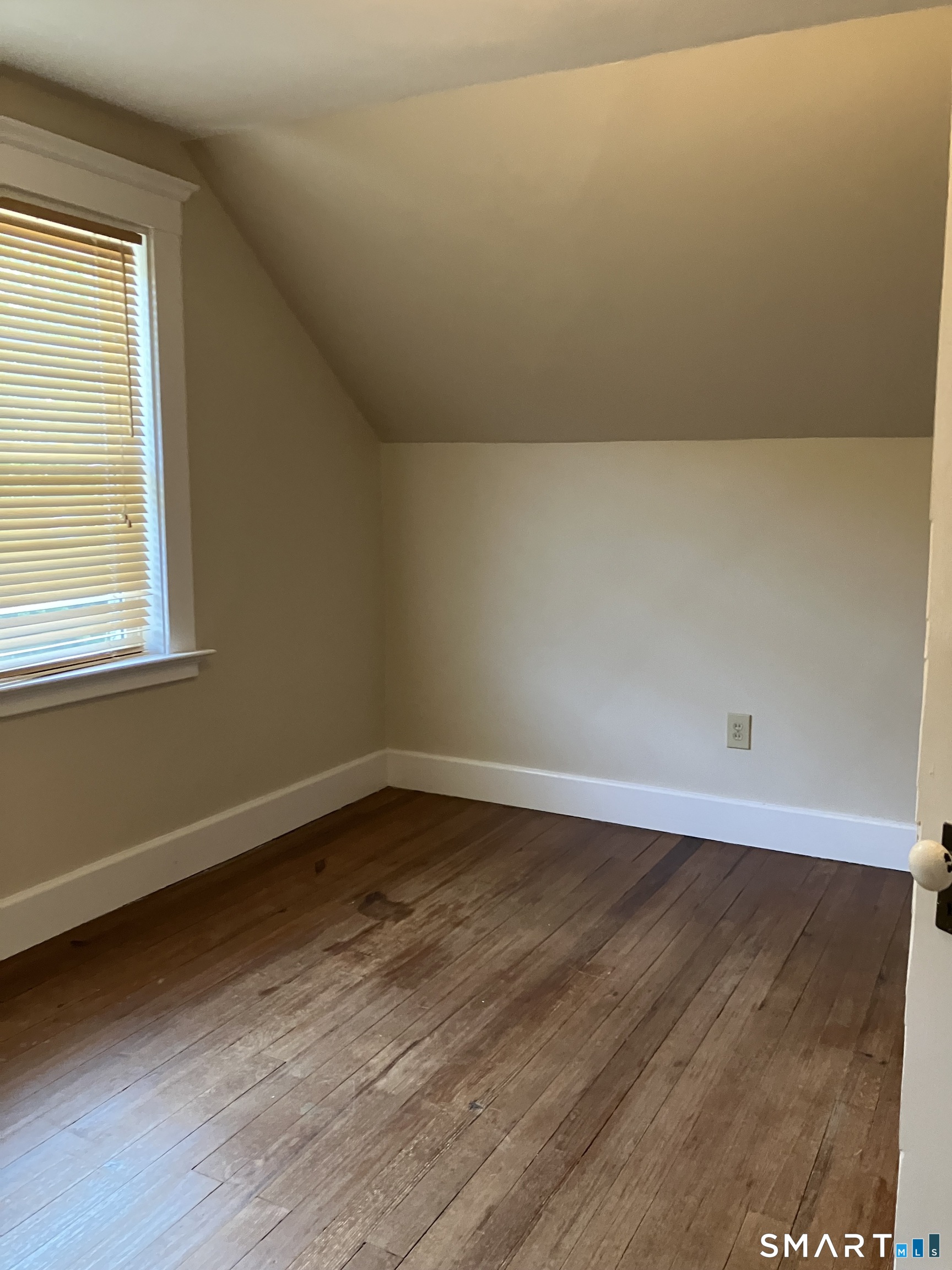 356-358 Yale Avenue  Unit #1 photo 17