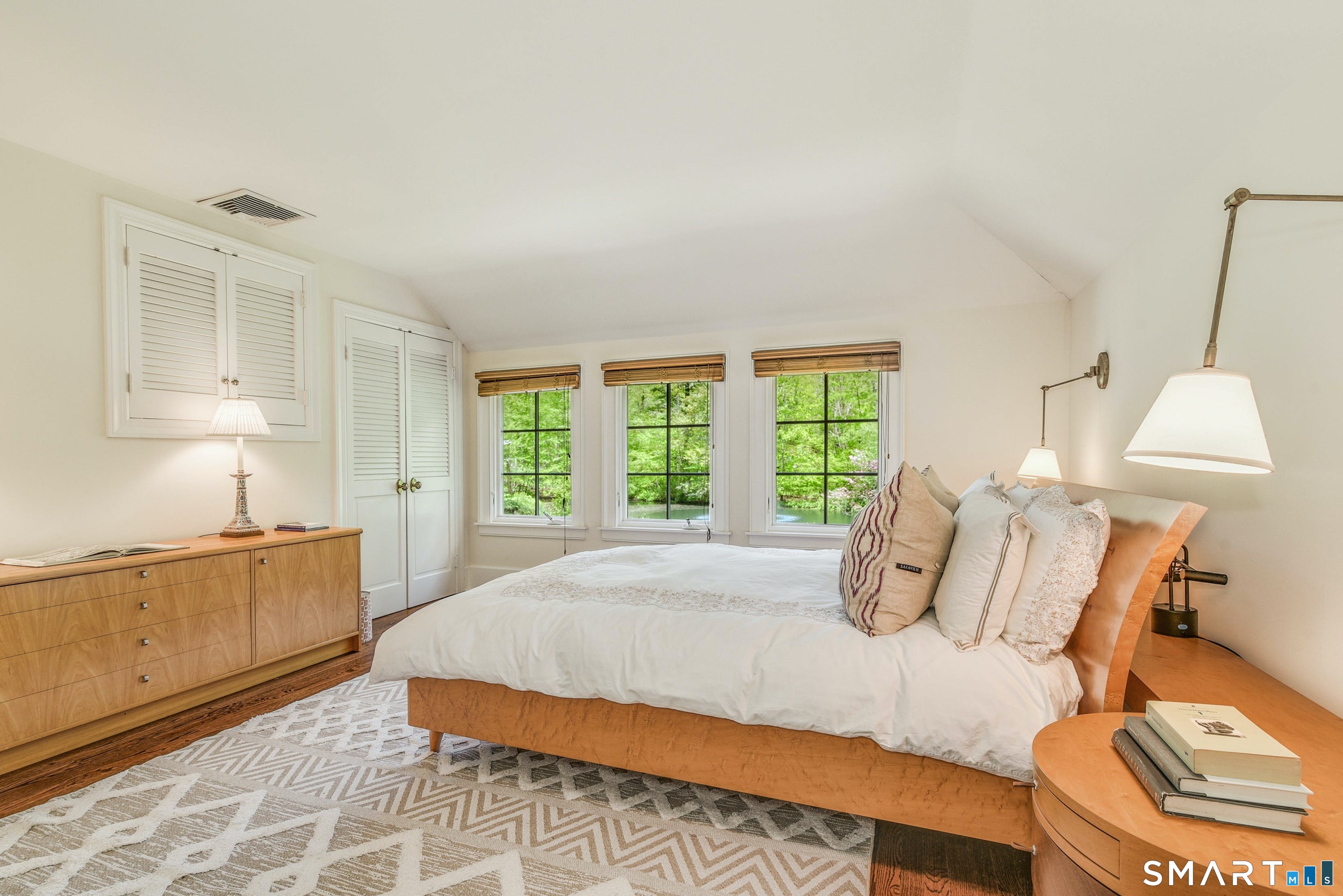 700 Hollow Tree Ridge Road photo 13