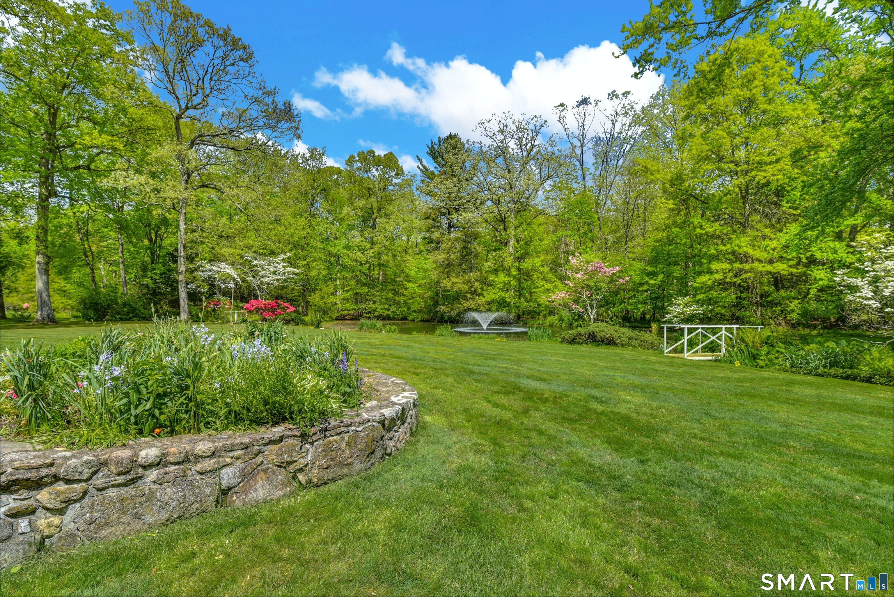 700 Hollow Tree Ridge Road photo 16