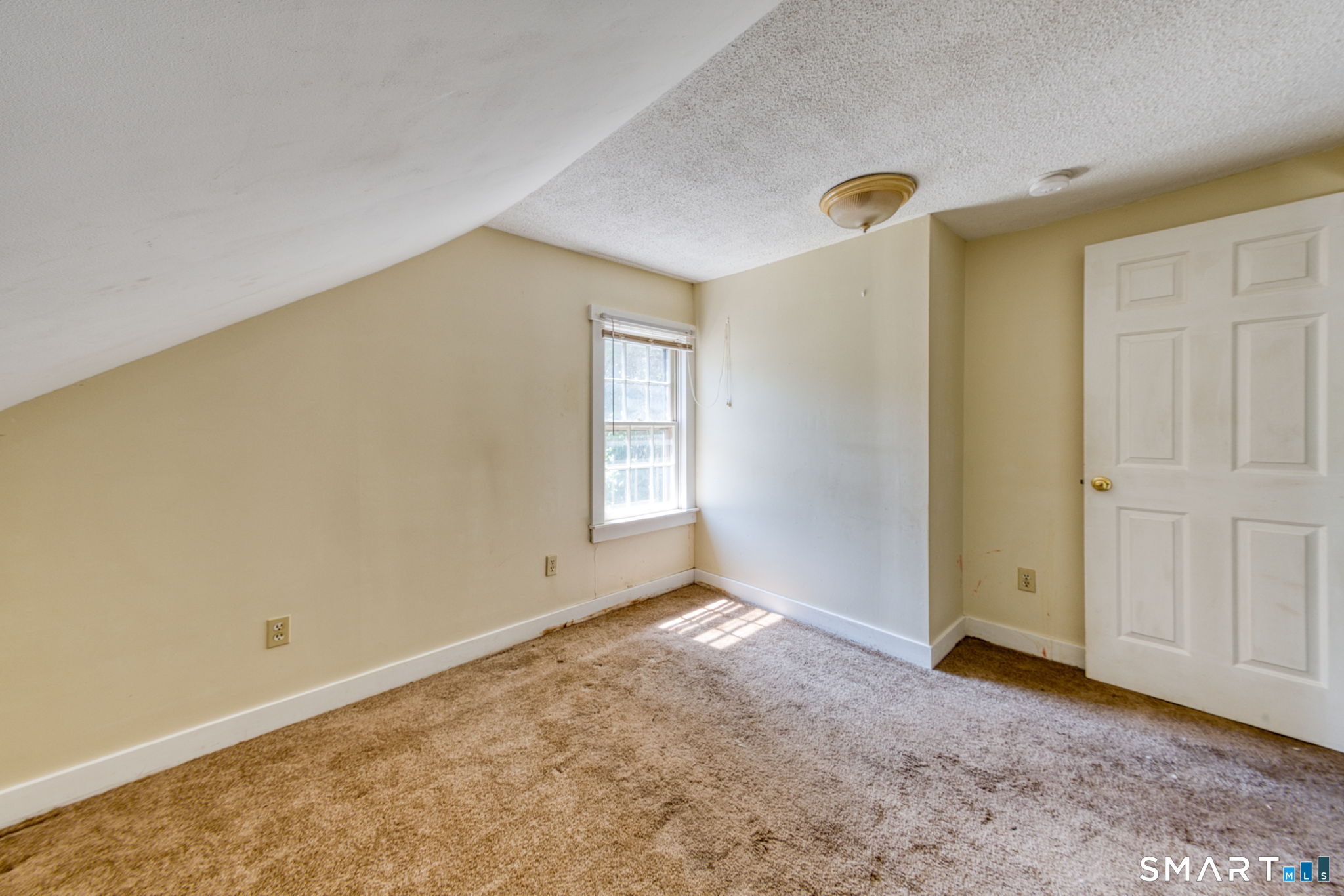 4 Eagle Court photo 29