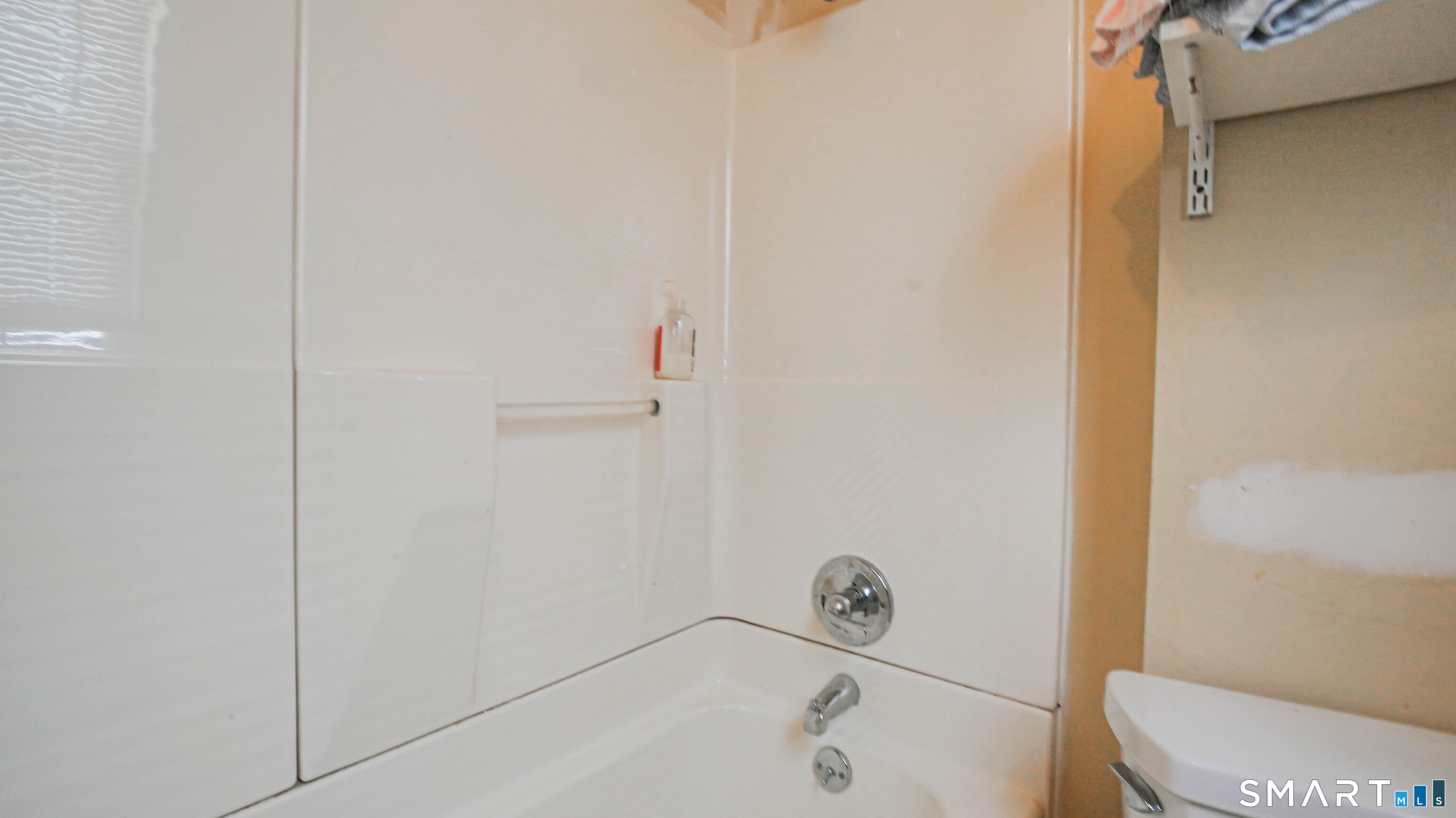 398 Shelton Avenue photo 14