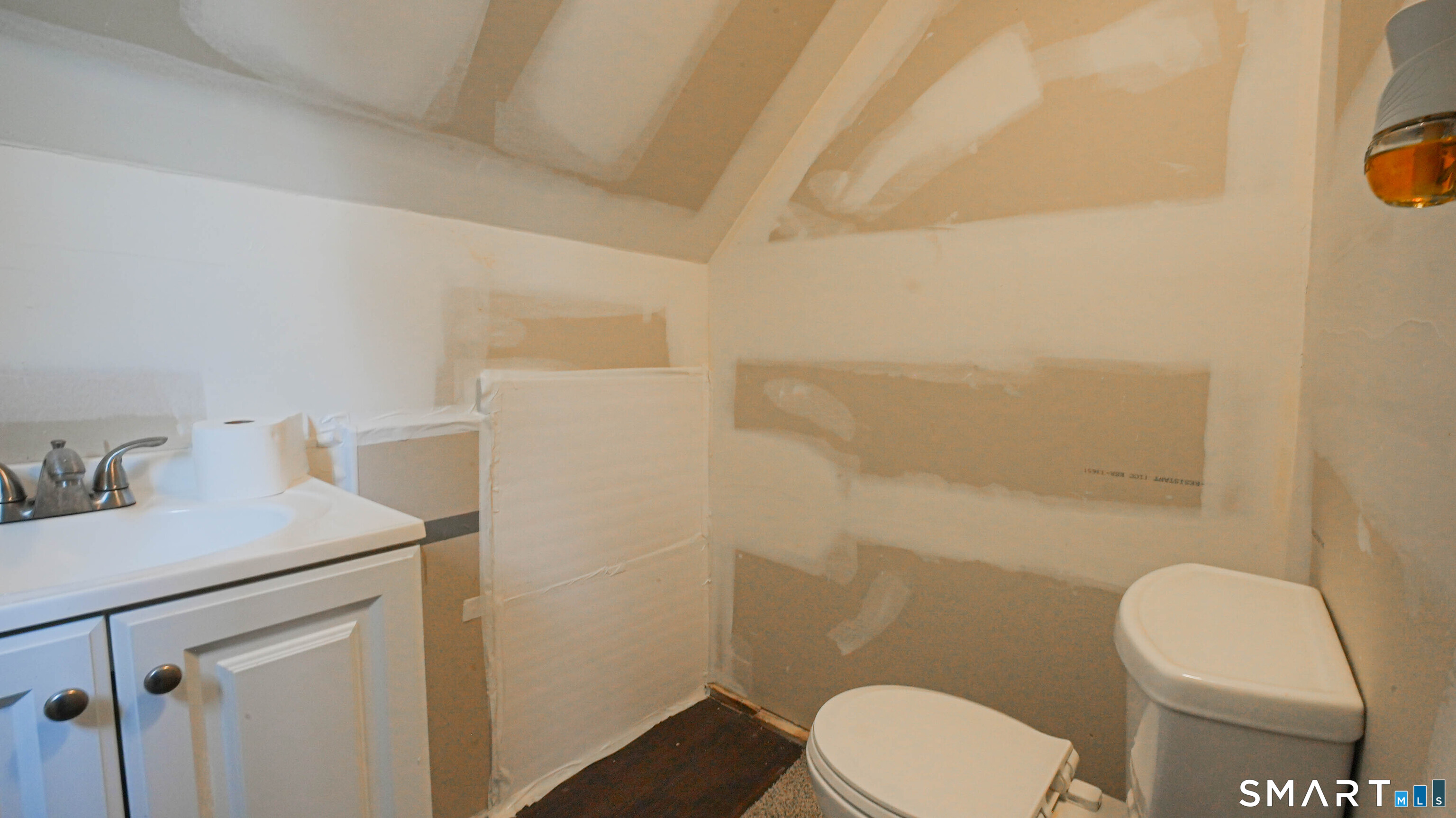 398 Shelton Avenue photo 18