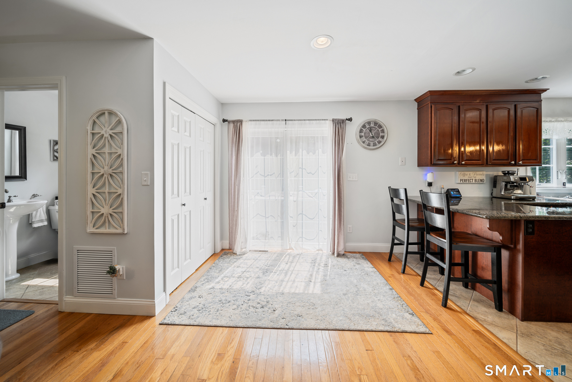 36 Belmont Avenue photo 15