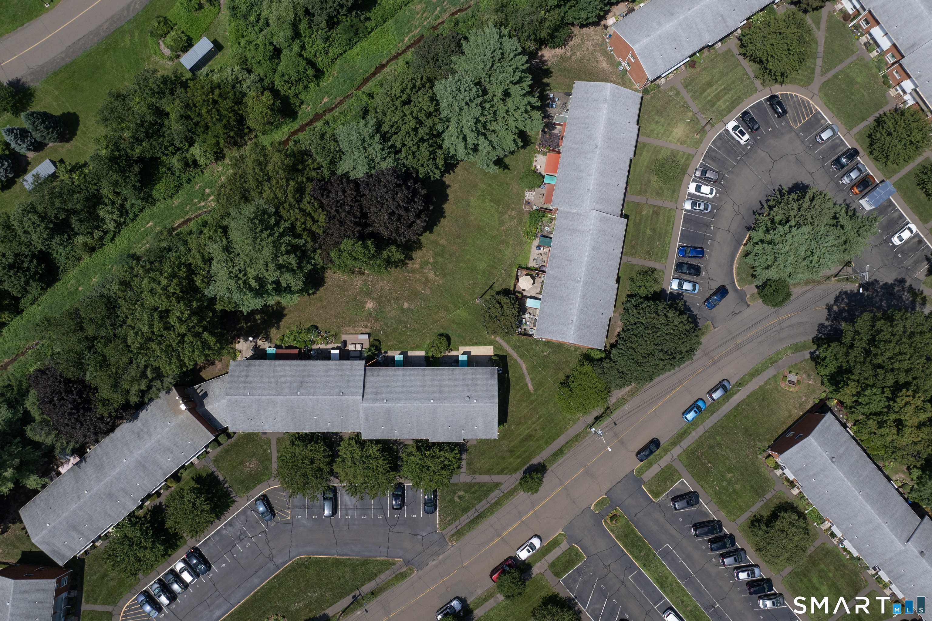 113 Centerbrook Road photo 29