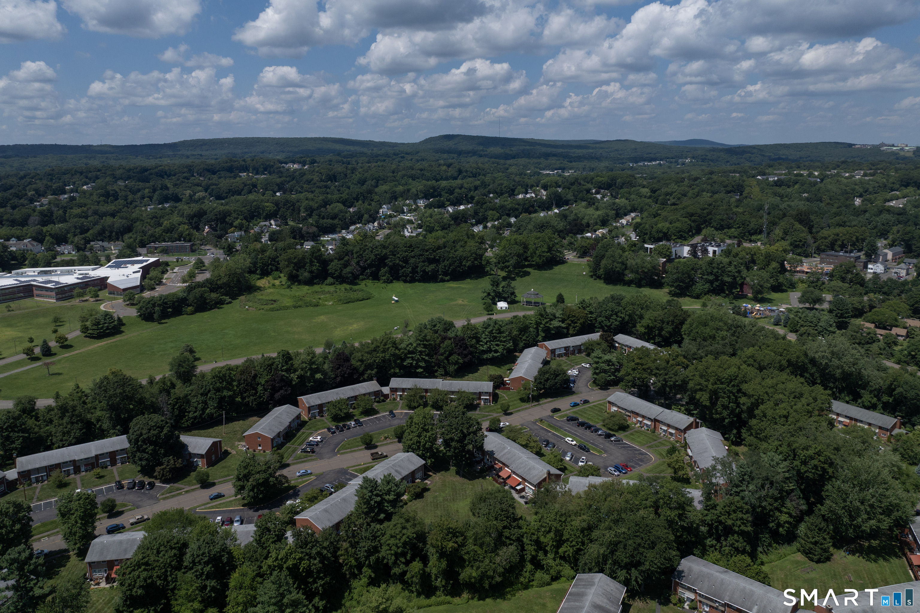 113 Centerbrook Road photo 30