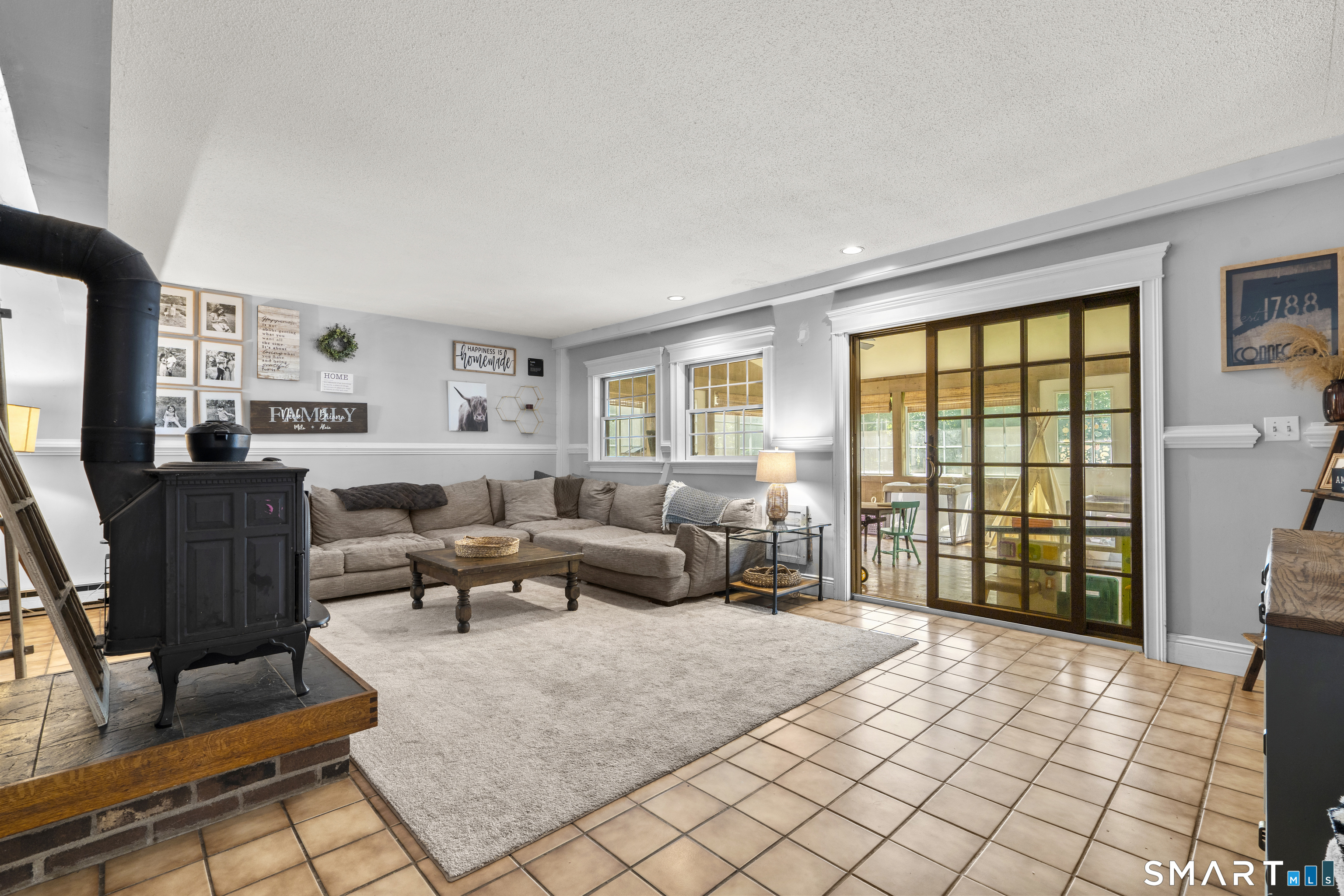 10 Anna Drive photo 24
