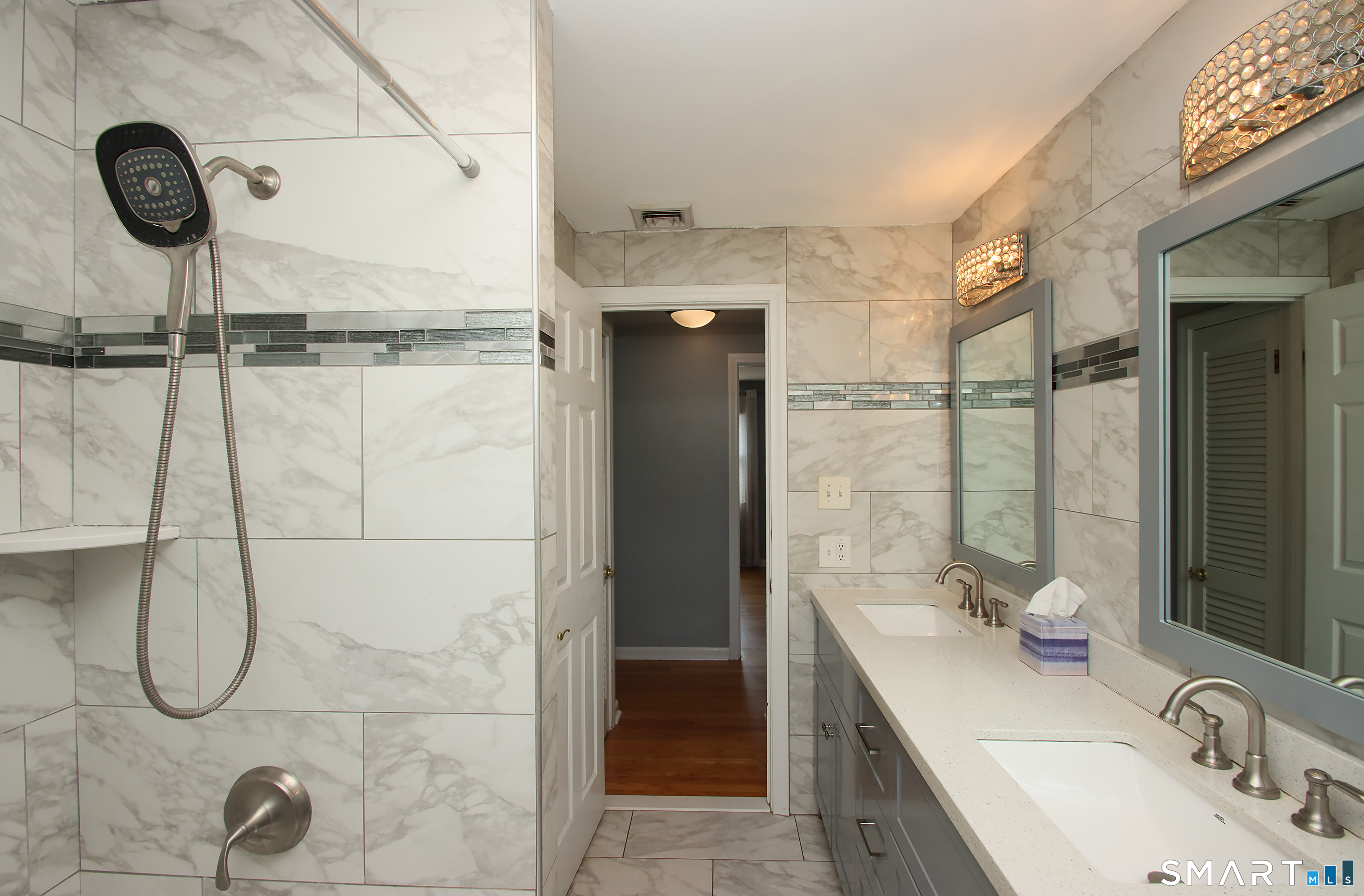 28 East Clover Circle photo 24
