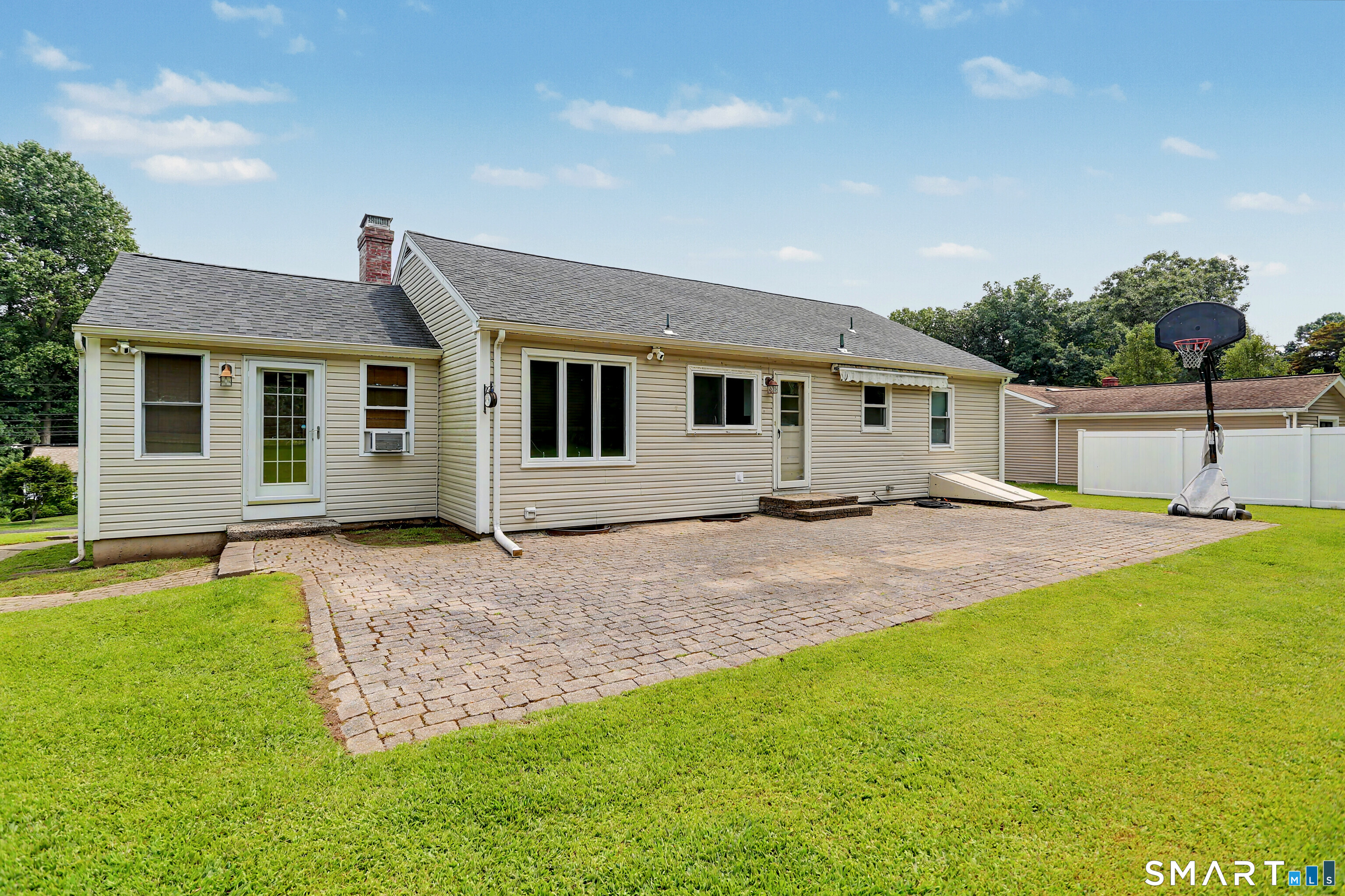 8 Bungay Terrace photo 23