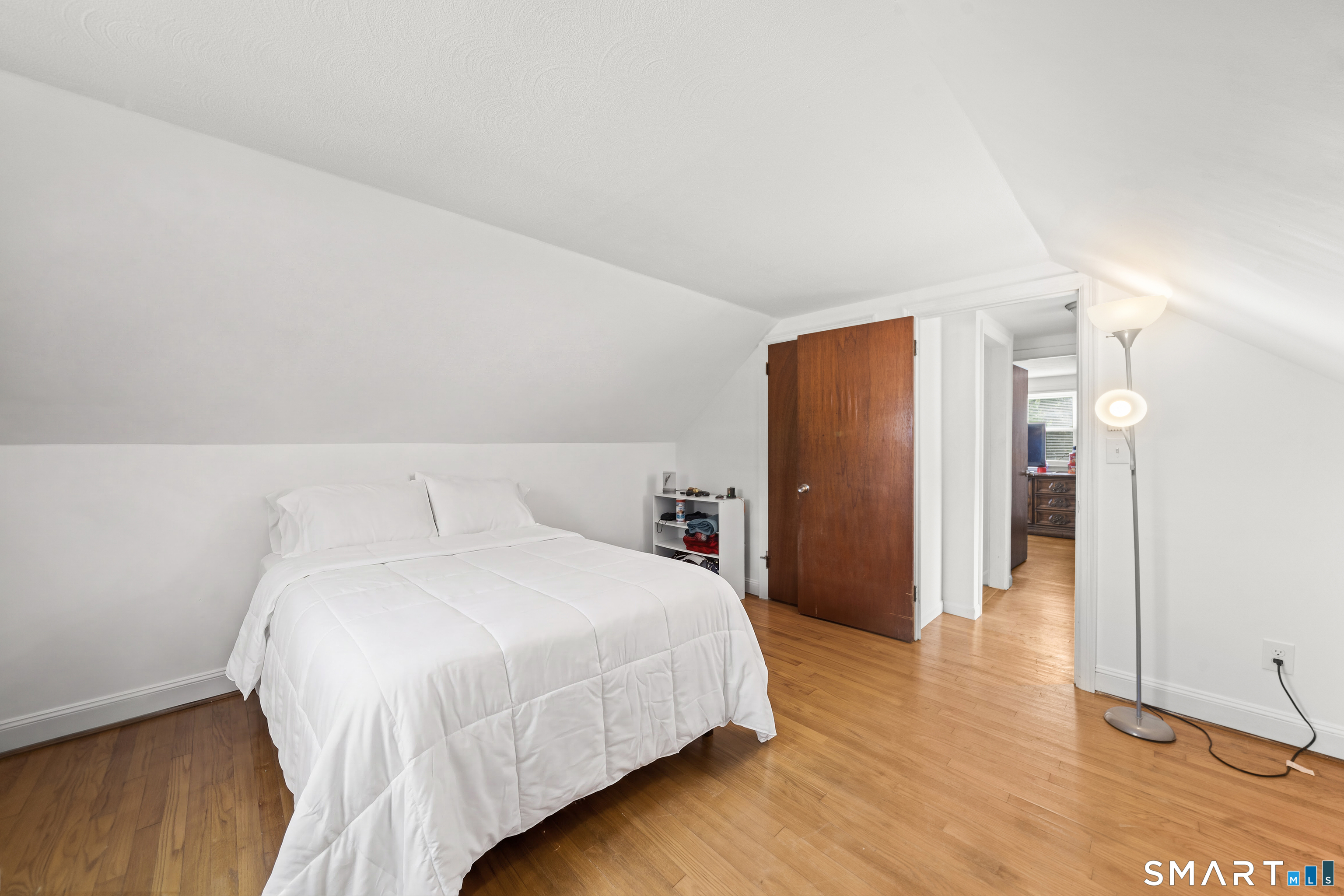 4 Eleanor Road photo 11