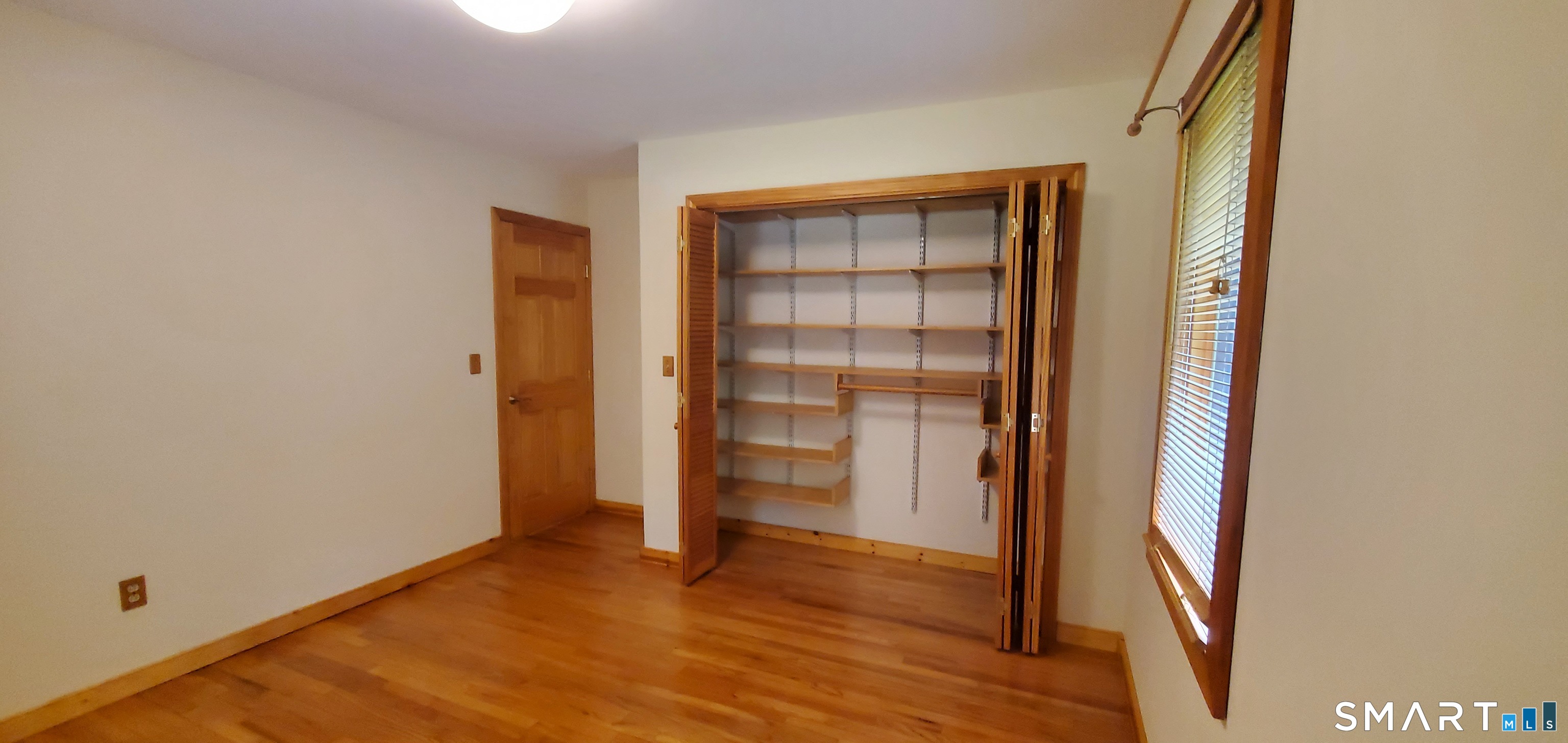 371 Fairwood Road photo 11