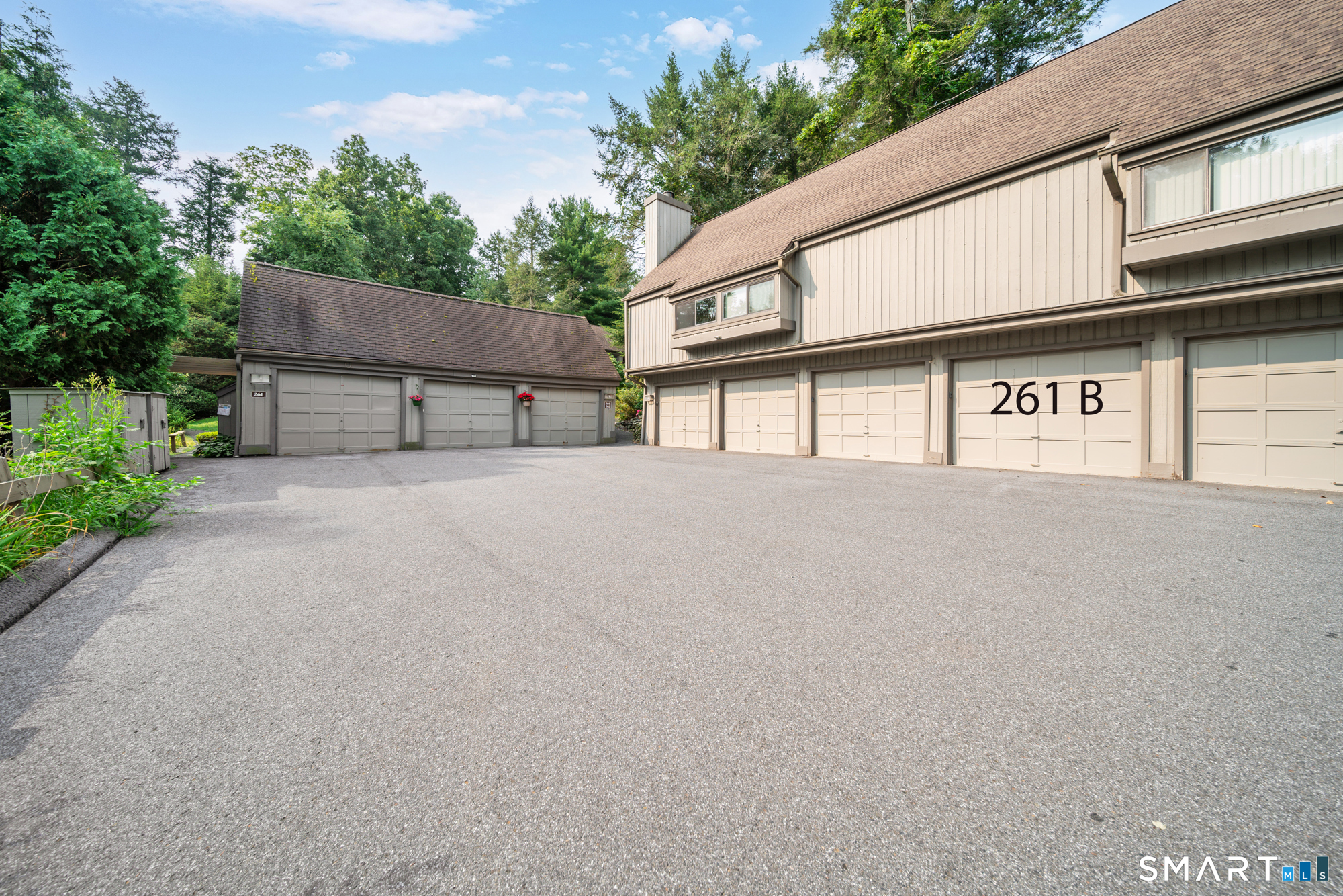 261B Heritage Village photo 24