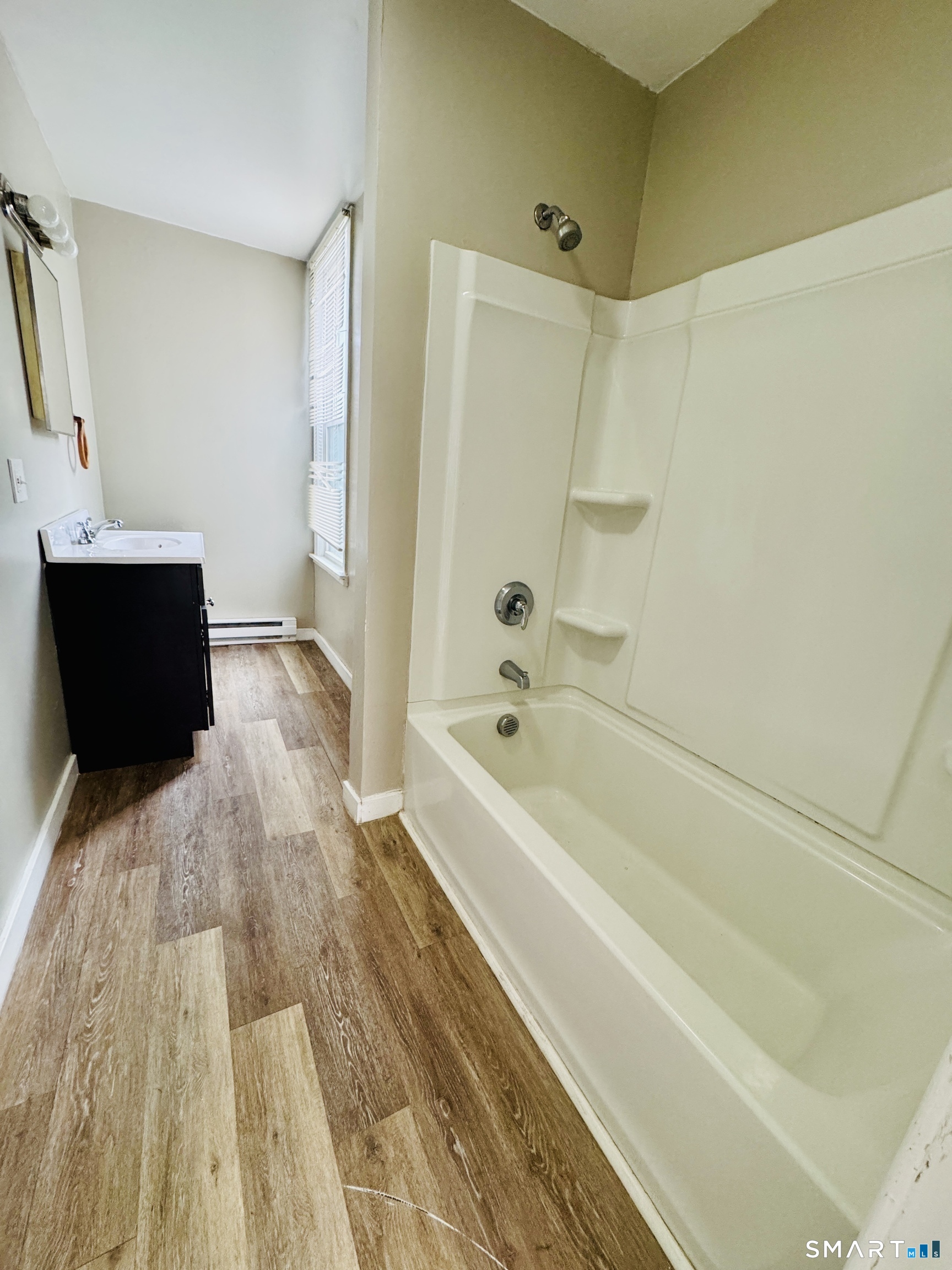 124 Meriden Road photo 6