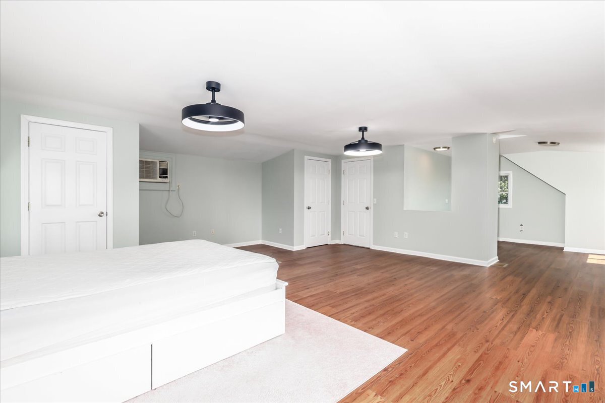 105 Grove Place photo 17