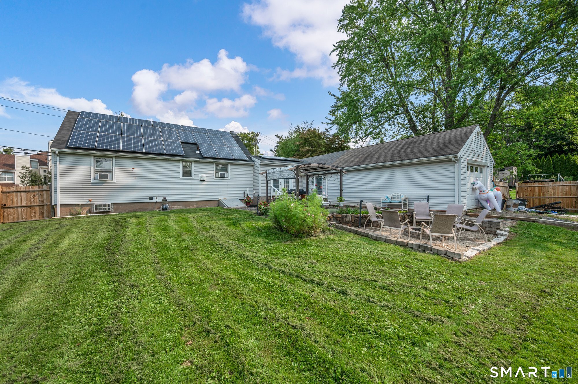 171 Smith Street photo 37