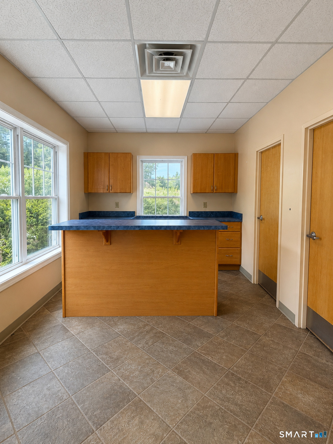 1450 Southford Road  Unit #1 photo 4