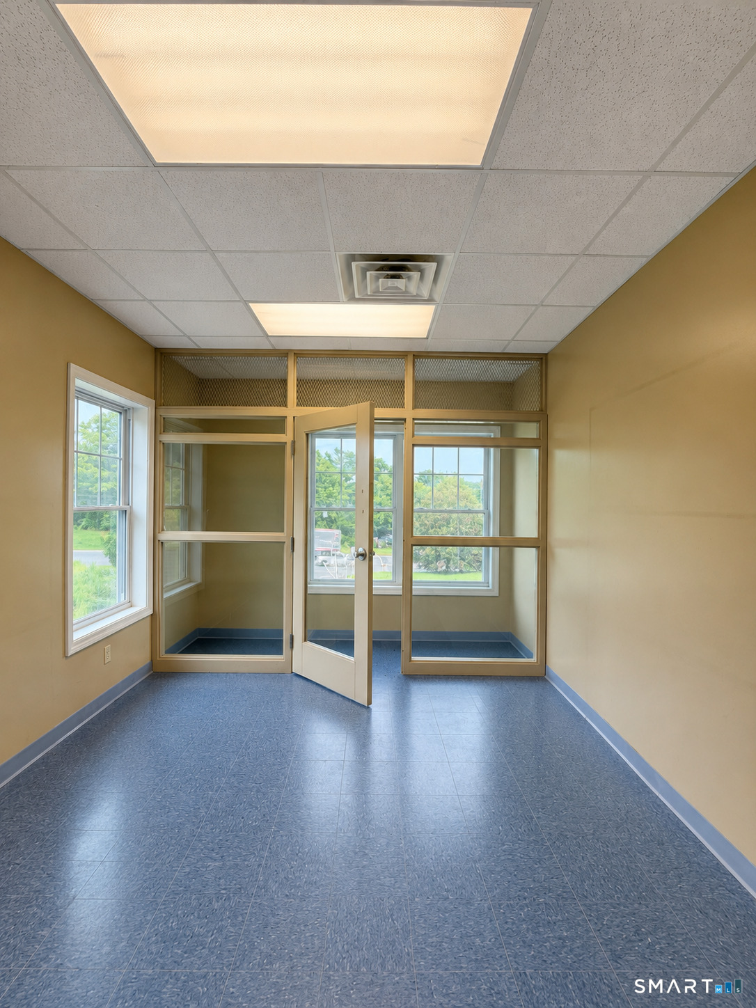 1450 Southford Road  Unit #1 photo 15