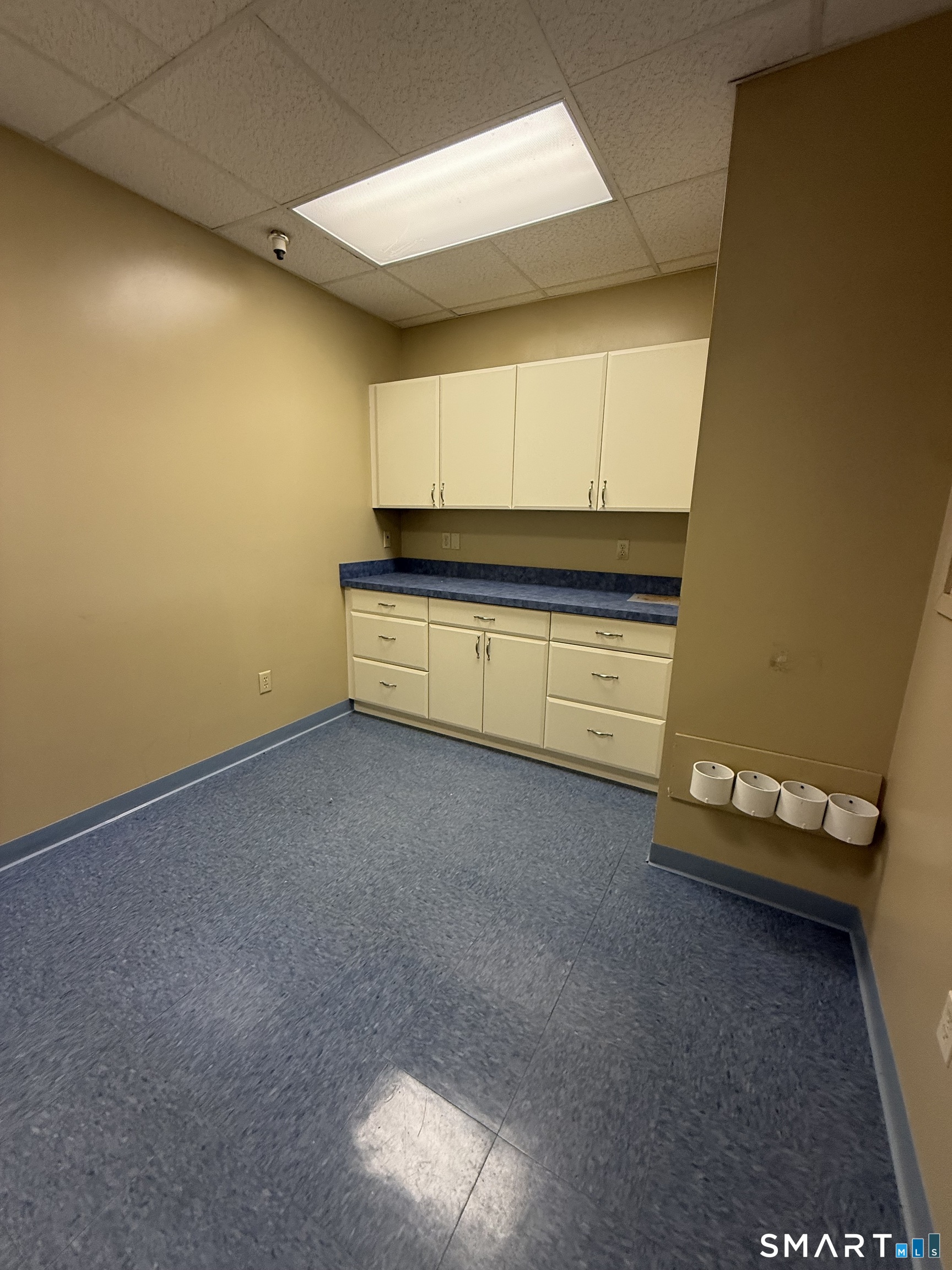 1450 Southford Road  Unit #1 photo 16