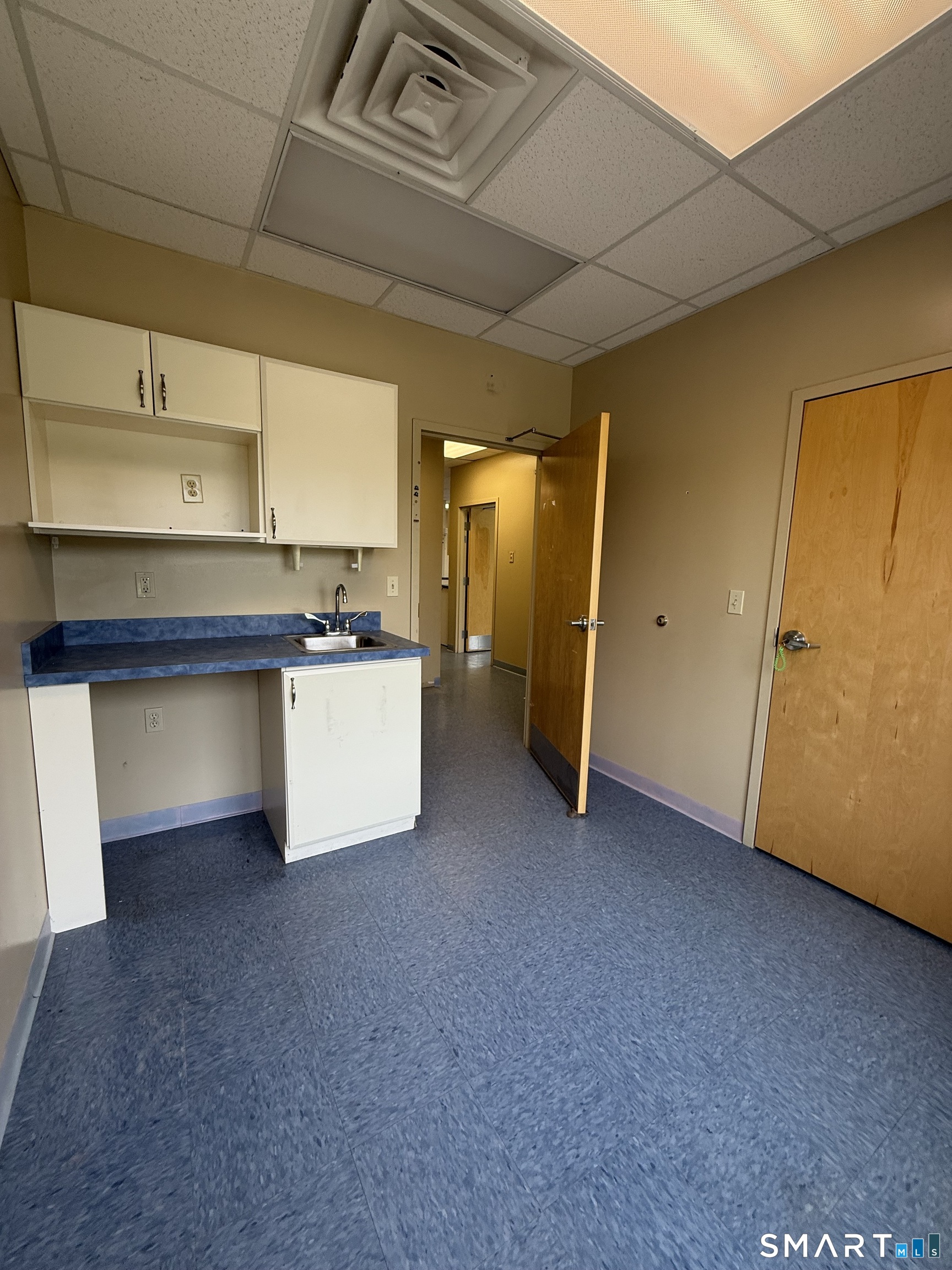 1450 Southford Road  Unit #1 photo 18