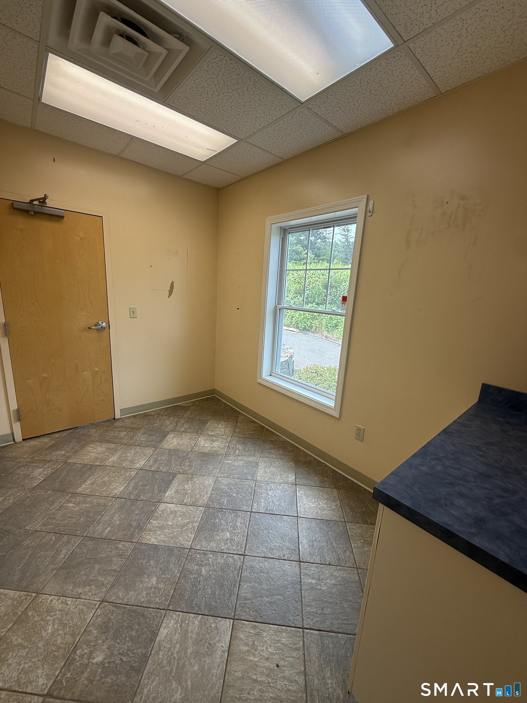 1450 Southford Road  Unit #1 photo 10