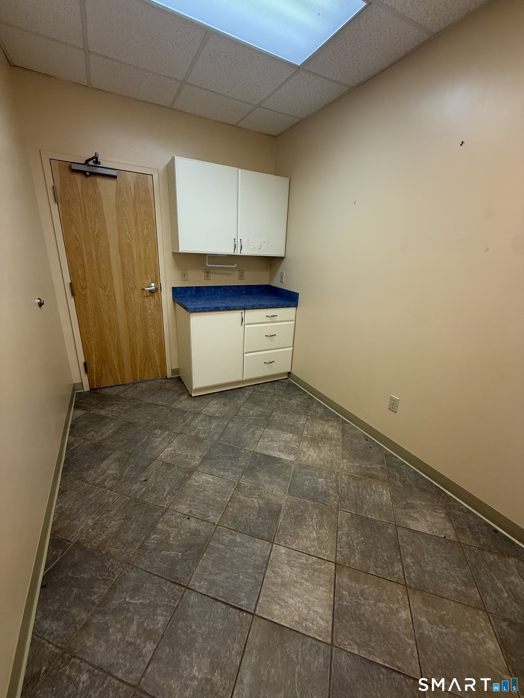 1450 Southford Road  Unit #1 photo 11