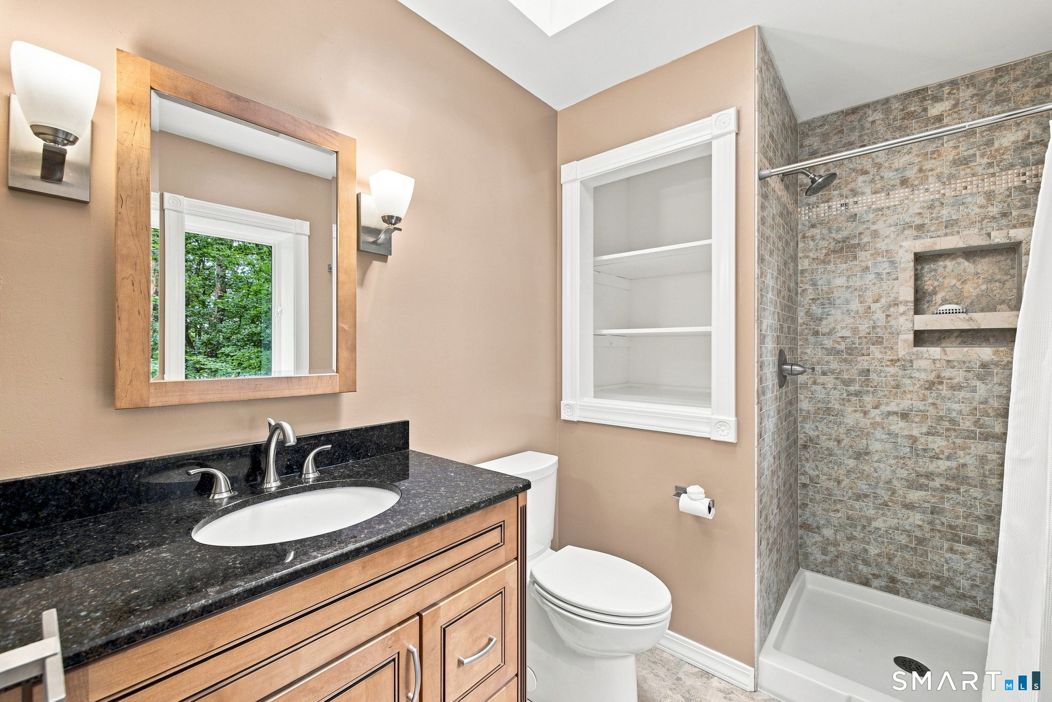 92 Loper Street photo 20