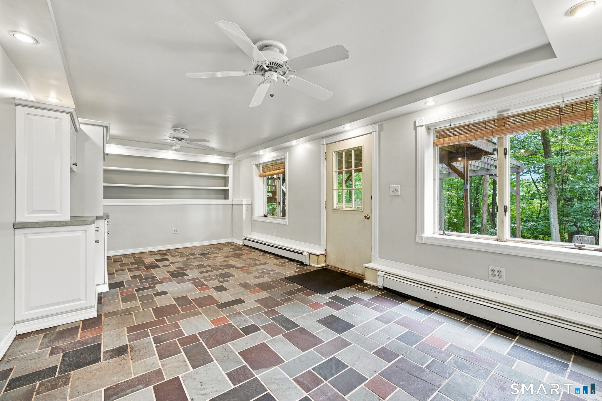 92 Loper Street photo 22