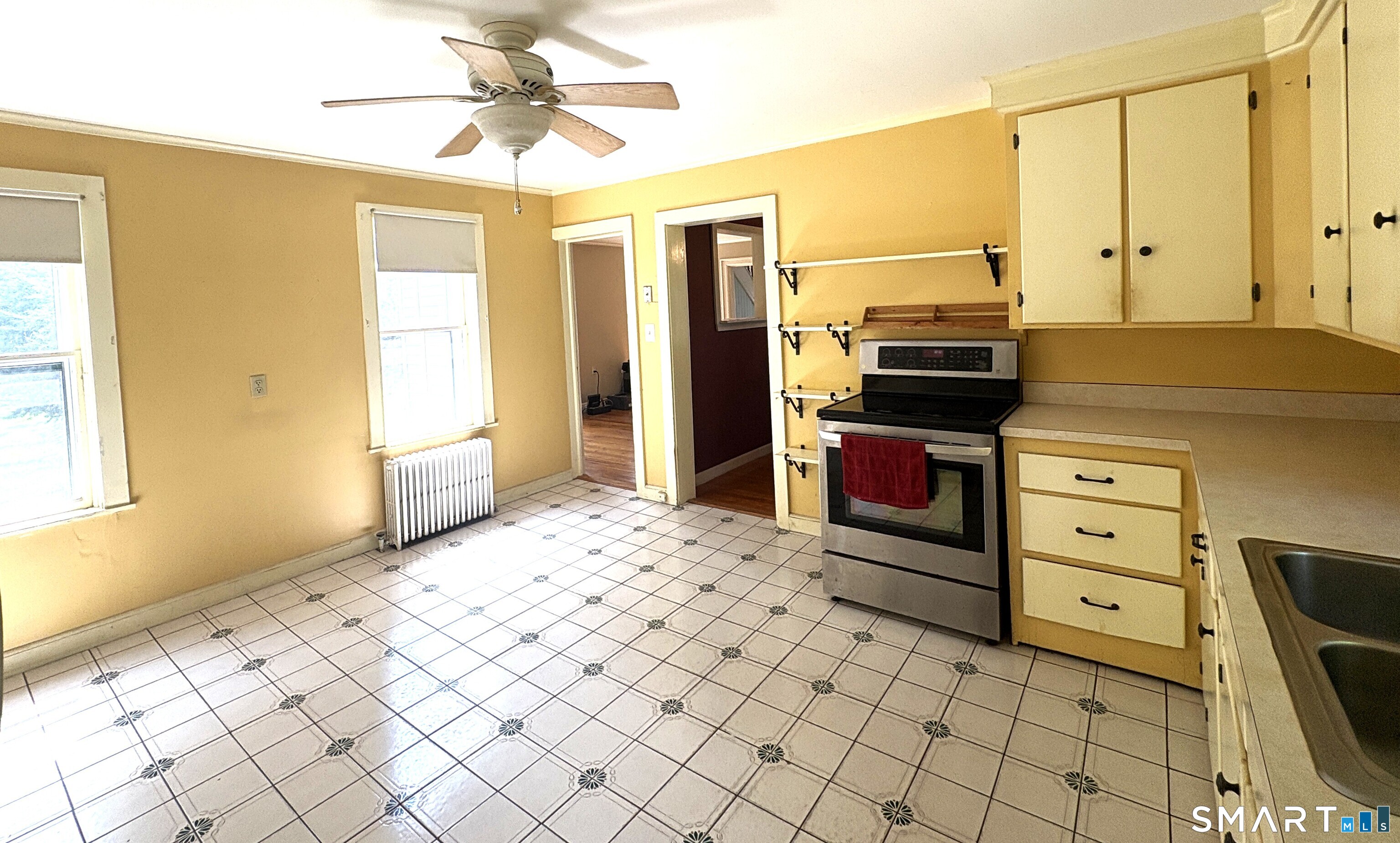 63 Elmwood Heights photo 10