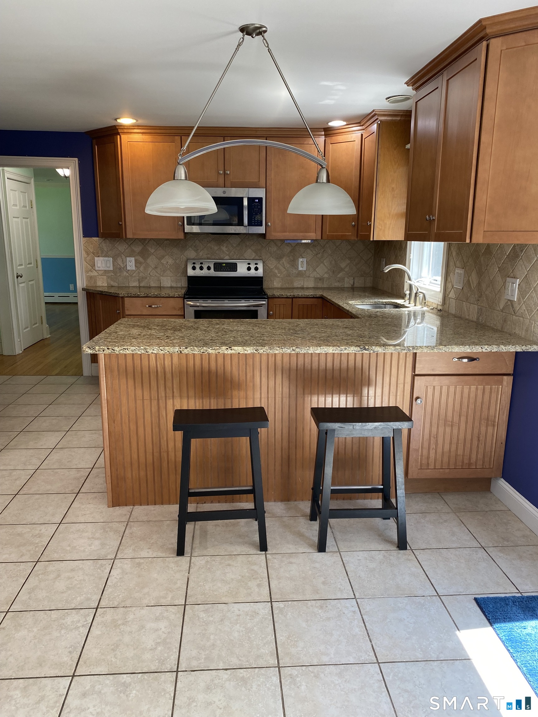 109 Cottage Street photo 3