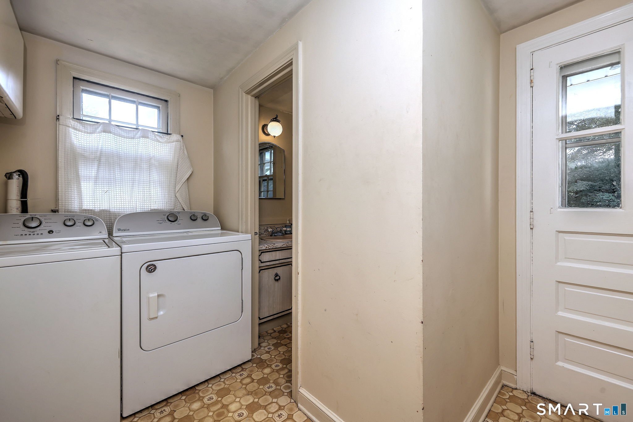 33 Elton Drive photo 19