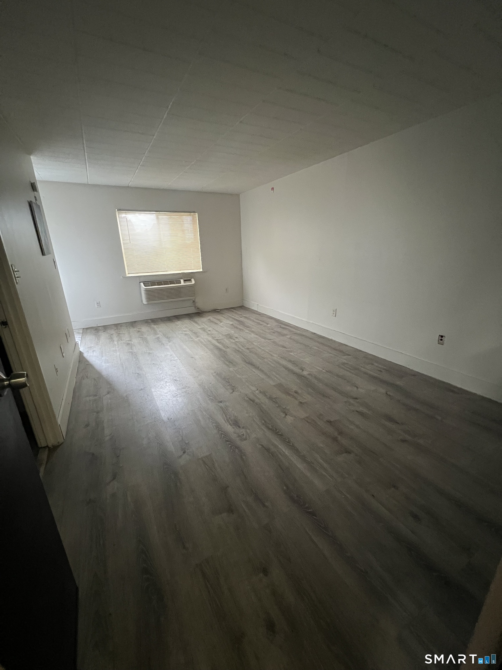 1575 Boston Avenue  Unit #B16 photo 3