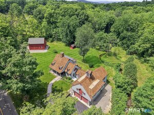 26 Codfish Hill, Bethel
