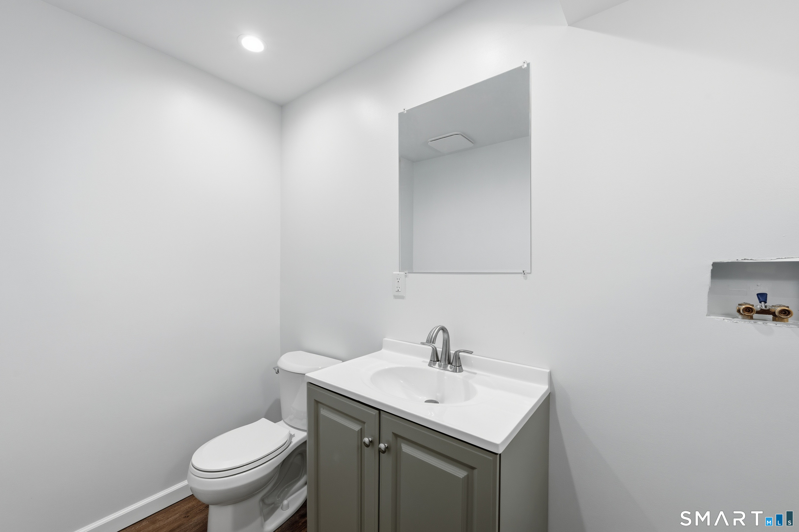570 Grassy Hill Road photo 31